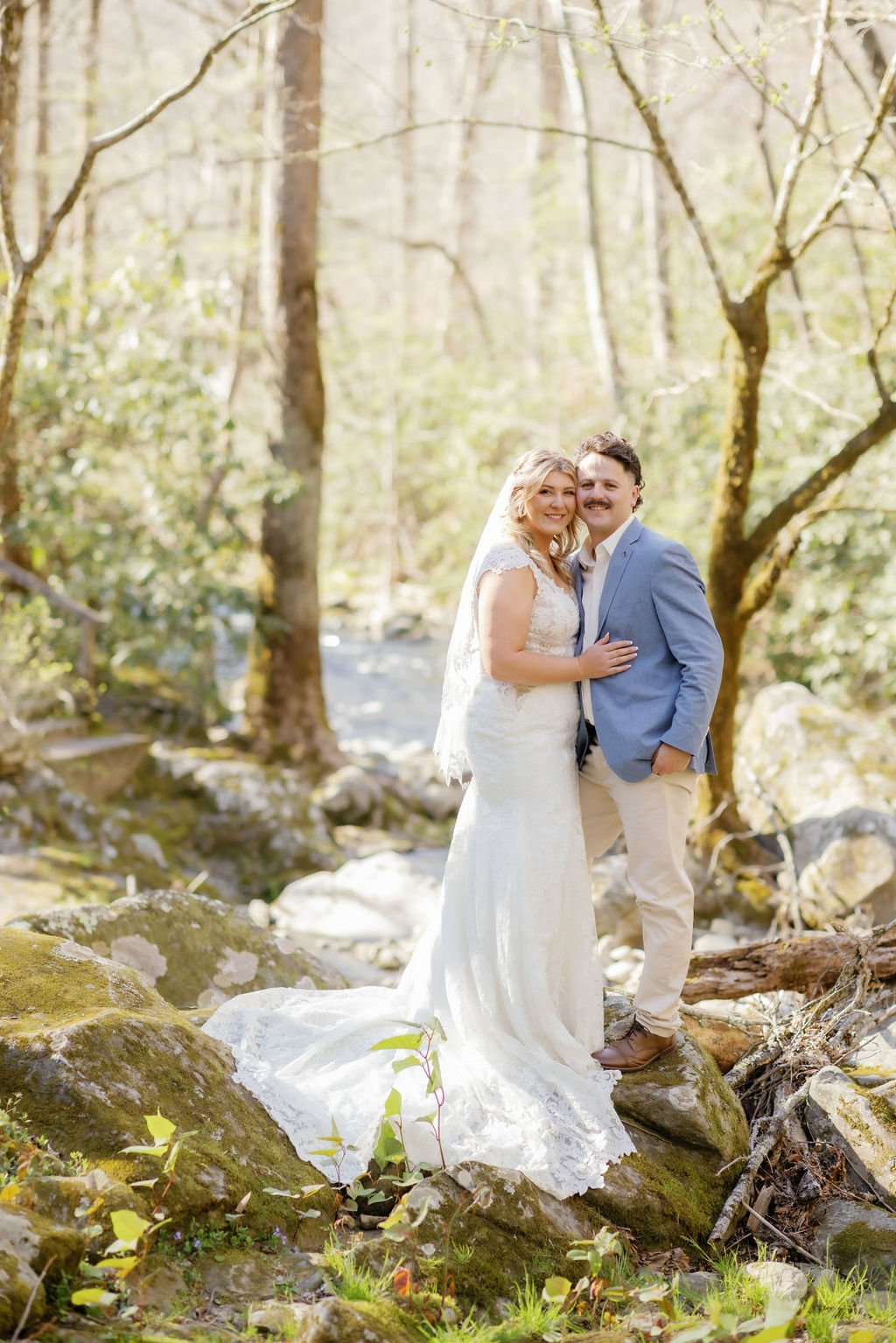 gatlinburg-photographer-tips-for-a-romantic-gatlinburg-elopement-ceremony-bride-placing-hand-on-grooms-chest