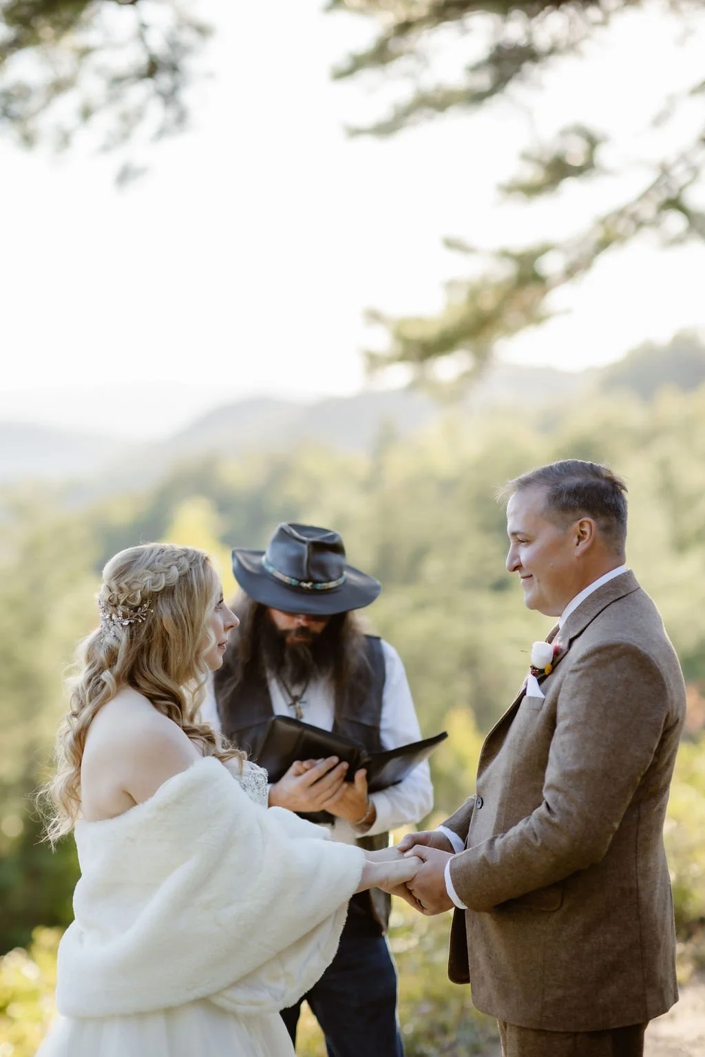 Gatlinburg-elopement-at-the-Foothills-Gatlinburg-photographer-gatlinburg-officiant