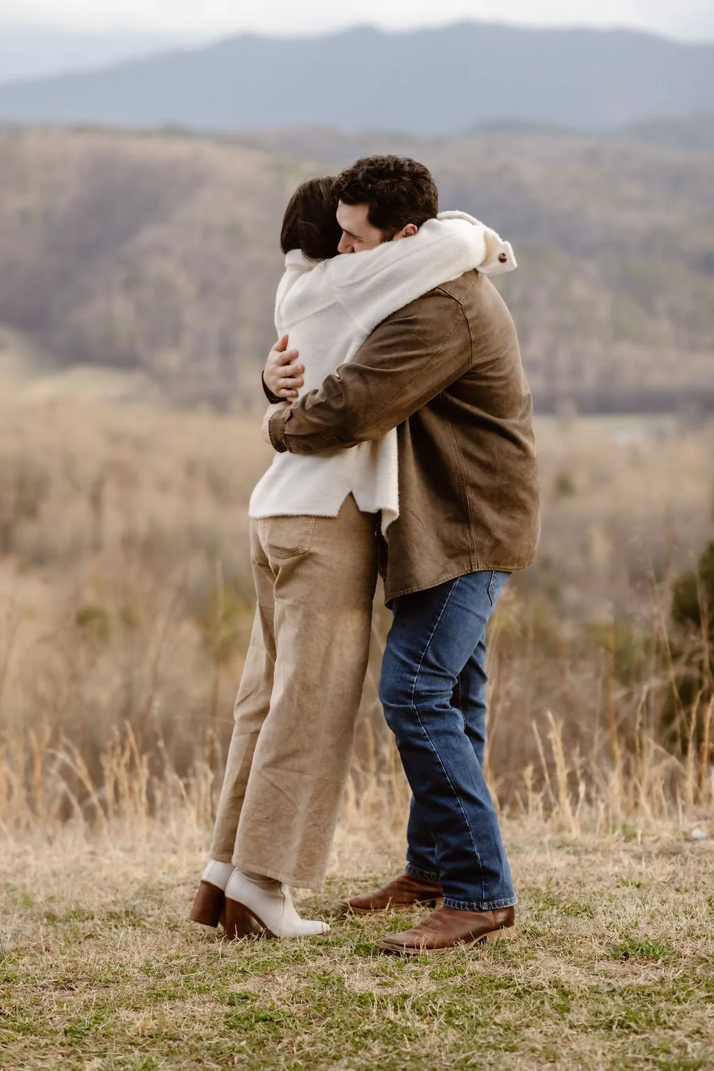 who-to-hire-for-your-proposal-photographer-foothills-parkway