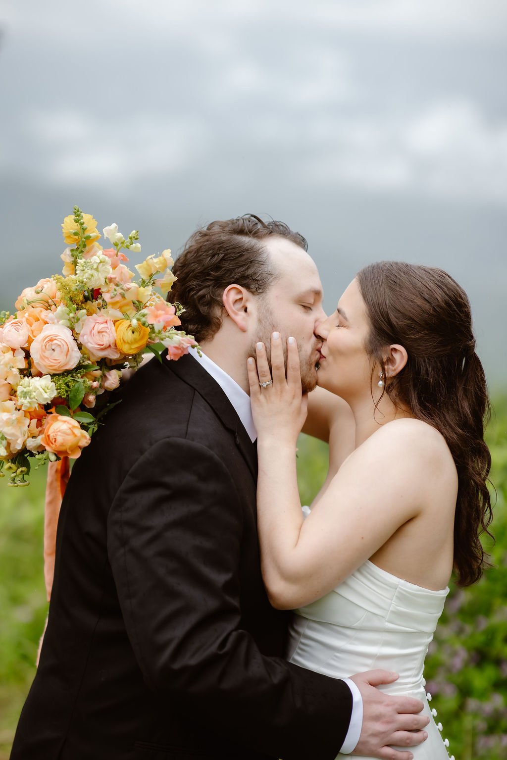 Smoky-Mountain-Elopements-in-the-Spring-gatlinburg