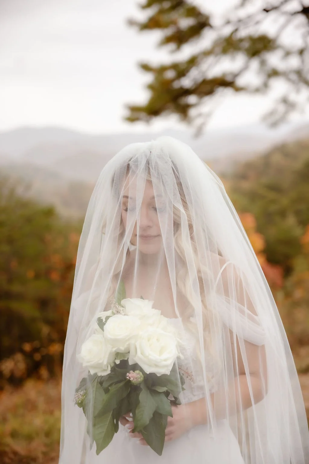 Gatlinburg-Micro-Wedding-Timeline-fall-weddings