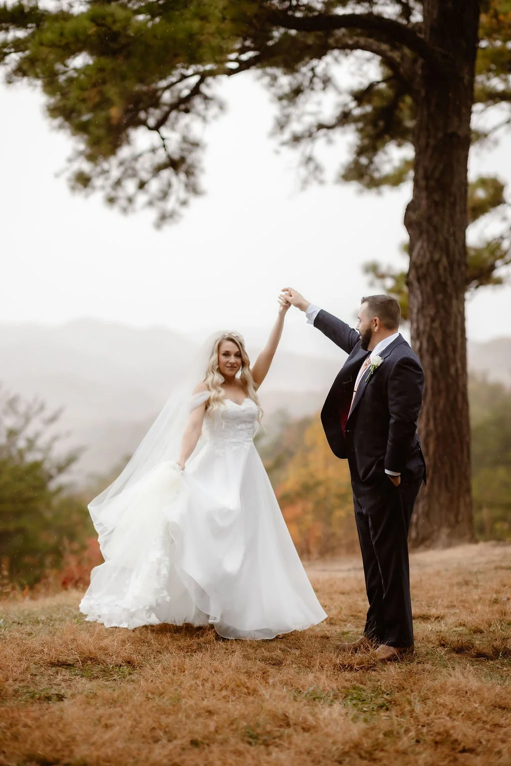 Gatlinburg-Micro-Wedding-Timeline-dance