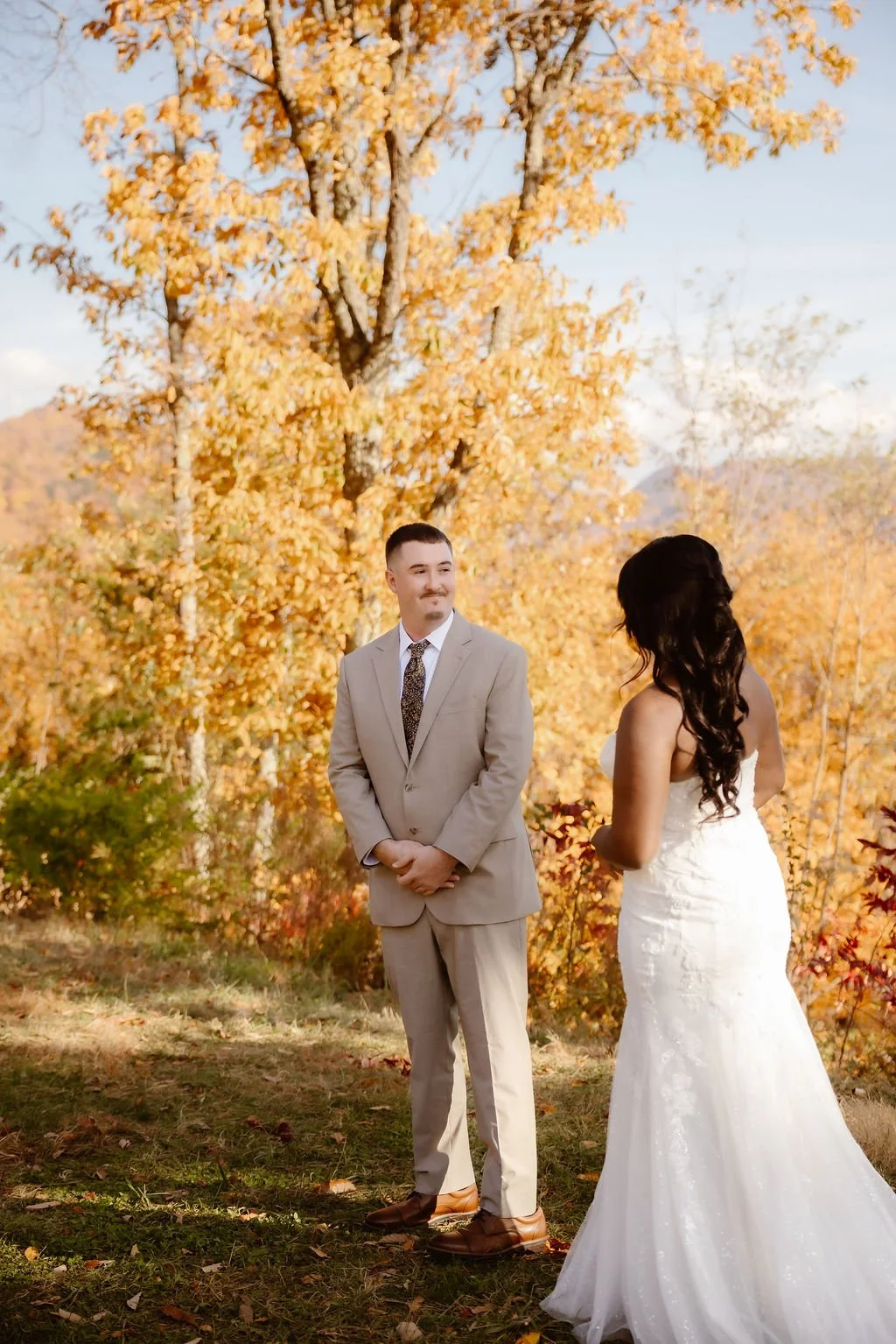 gatlinburg-photographer-foothills-parkway-elopement-photography-wedding-first-look