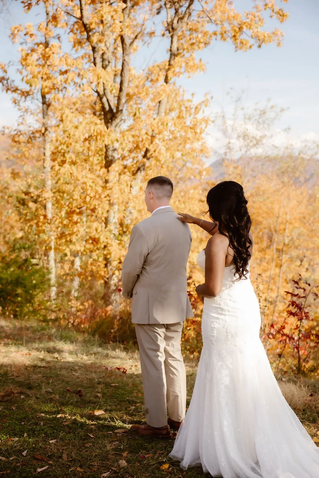 gatlinburg-photographer-foothills-parkway-elopement-photography-first-look