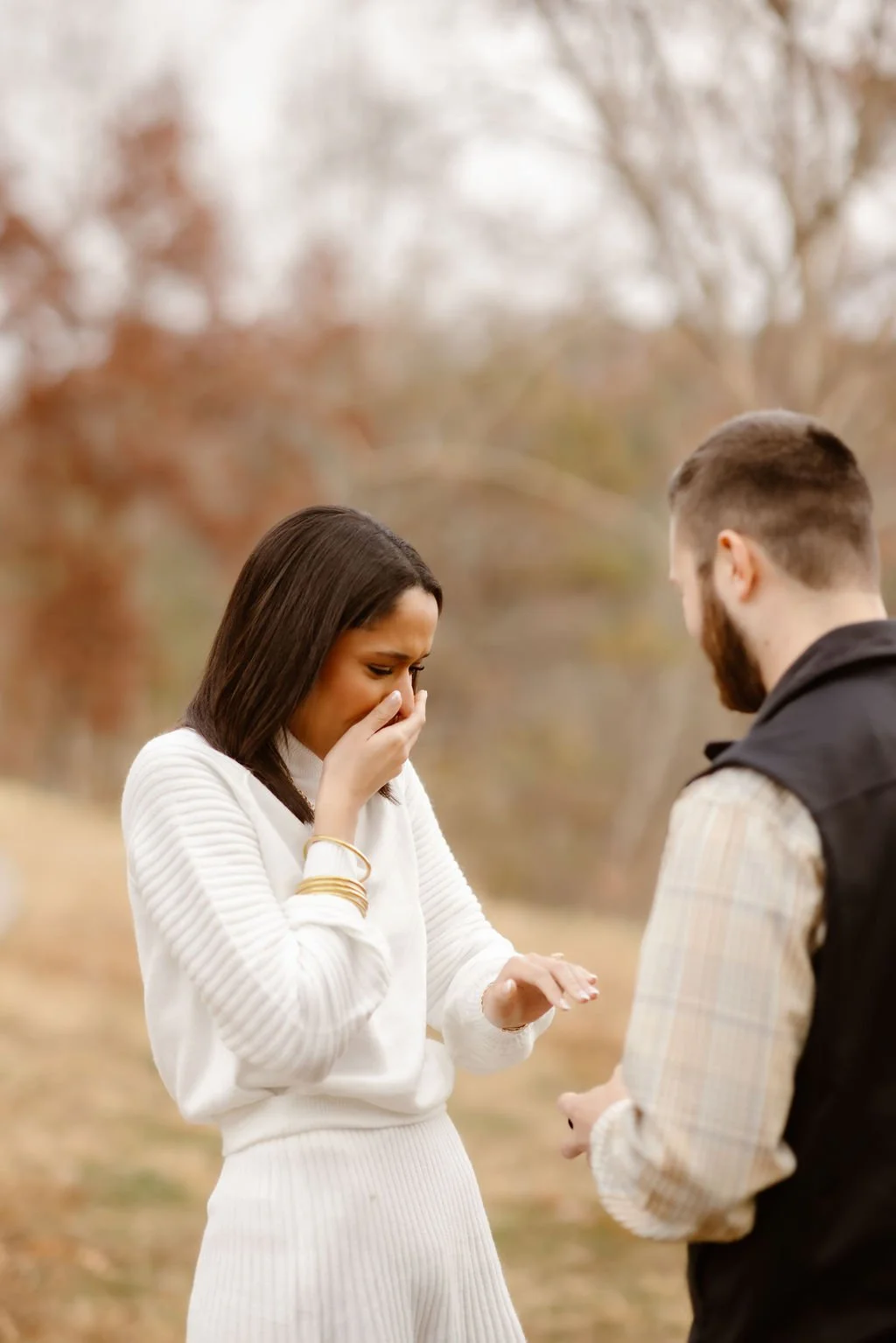 Engagement-Photos-Clothes-and-Outfits-The-Ultimate-Guide-for-Every-season-Gatlinburg-proposal-pictures