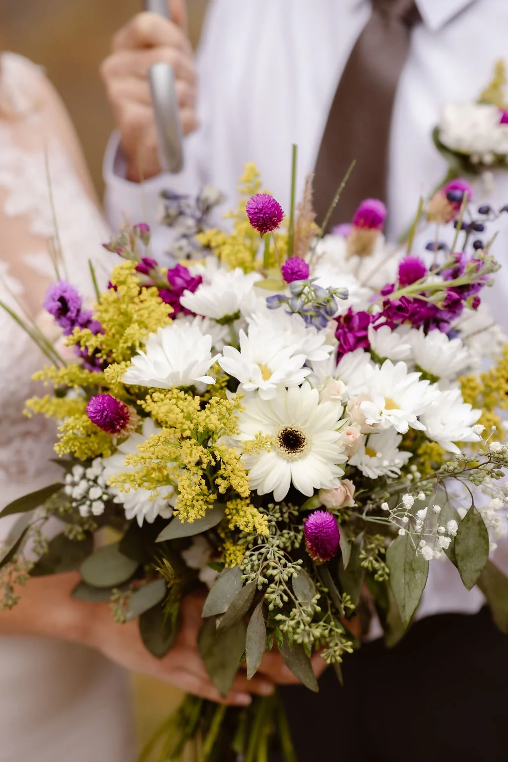 Rain-on-My-Wedding-Day-gatlinburg-bouquet