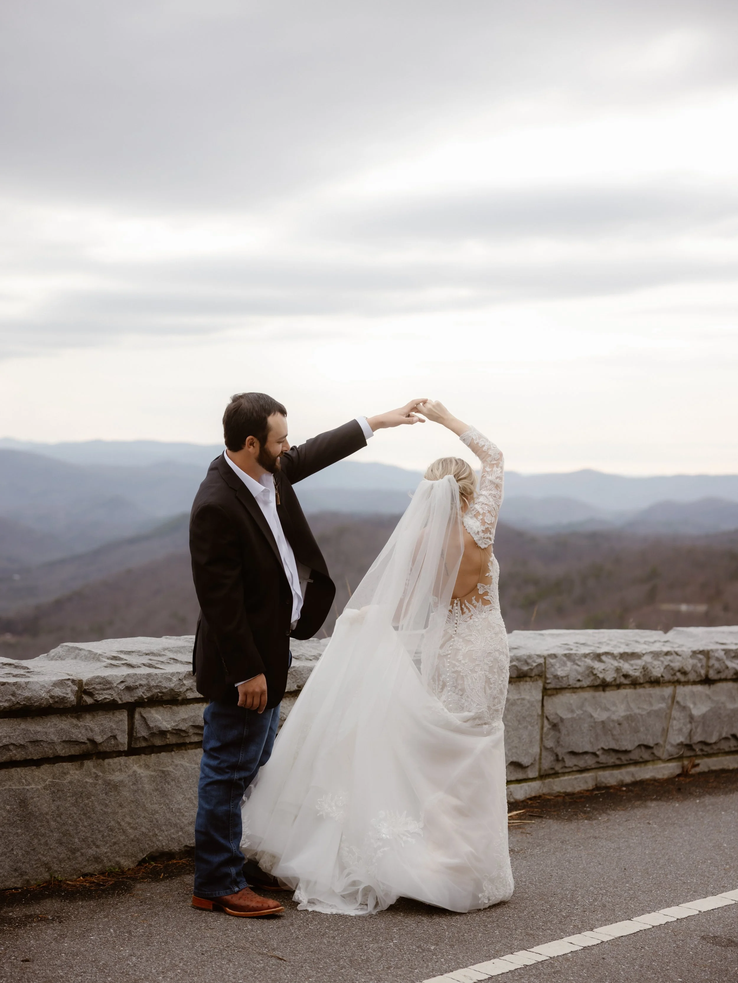 lauren-reeves-photography-gatlinburg-photographer-0077parkside-resort-pigeon-forge-wedding-smoky-mountain-elopement