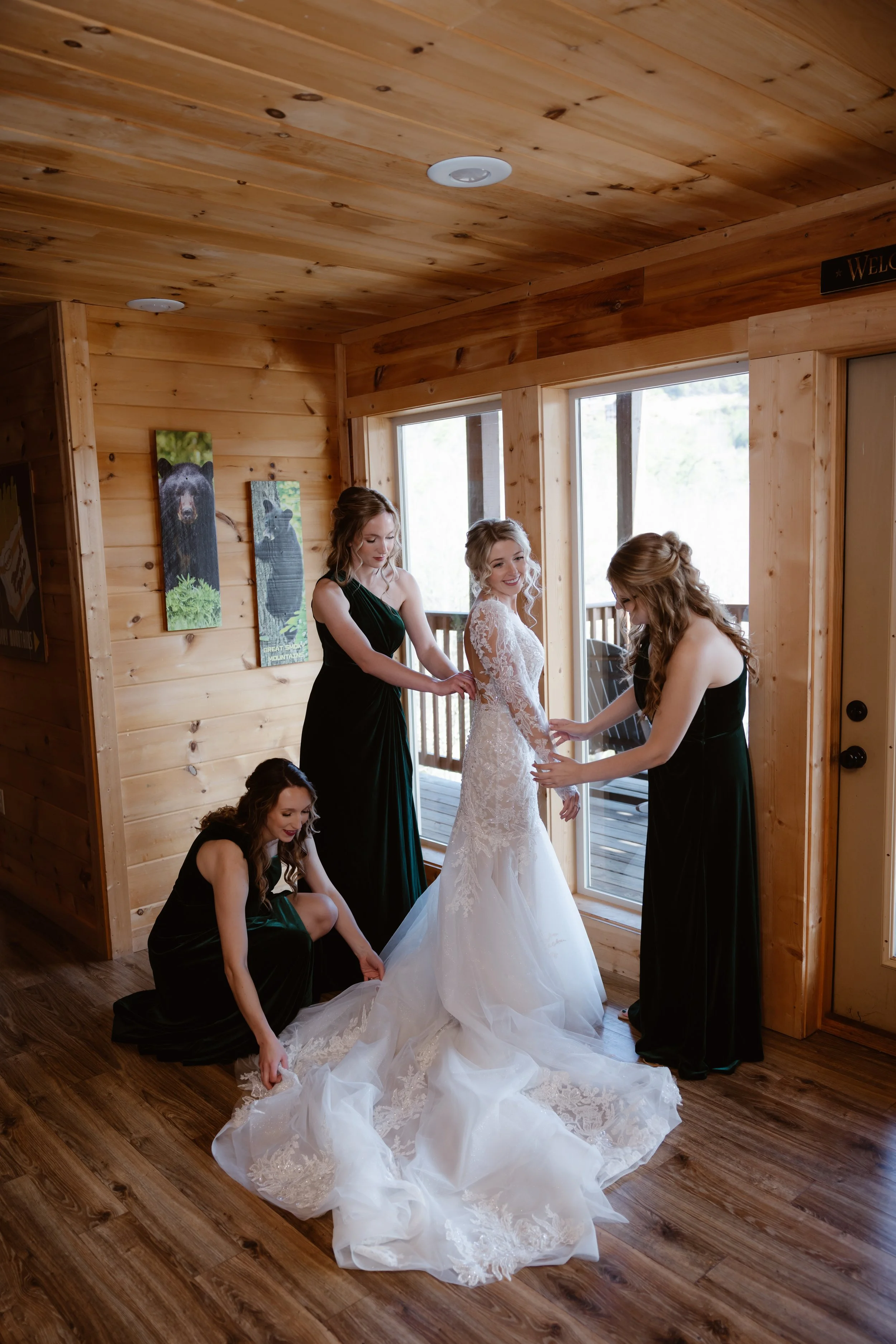lauren-reeves-photography-gatlinburg-photographer-0077parkside-resort-pigeon-forge-wedding-bridesmaids