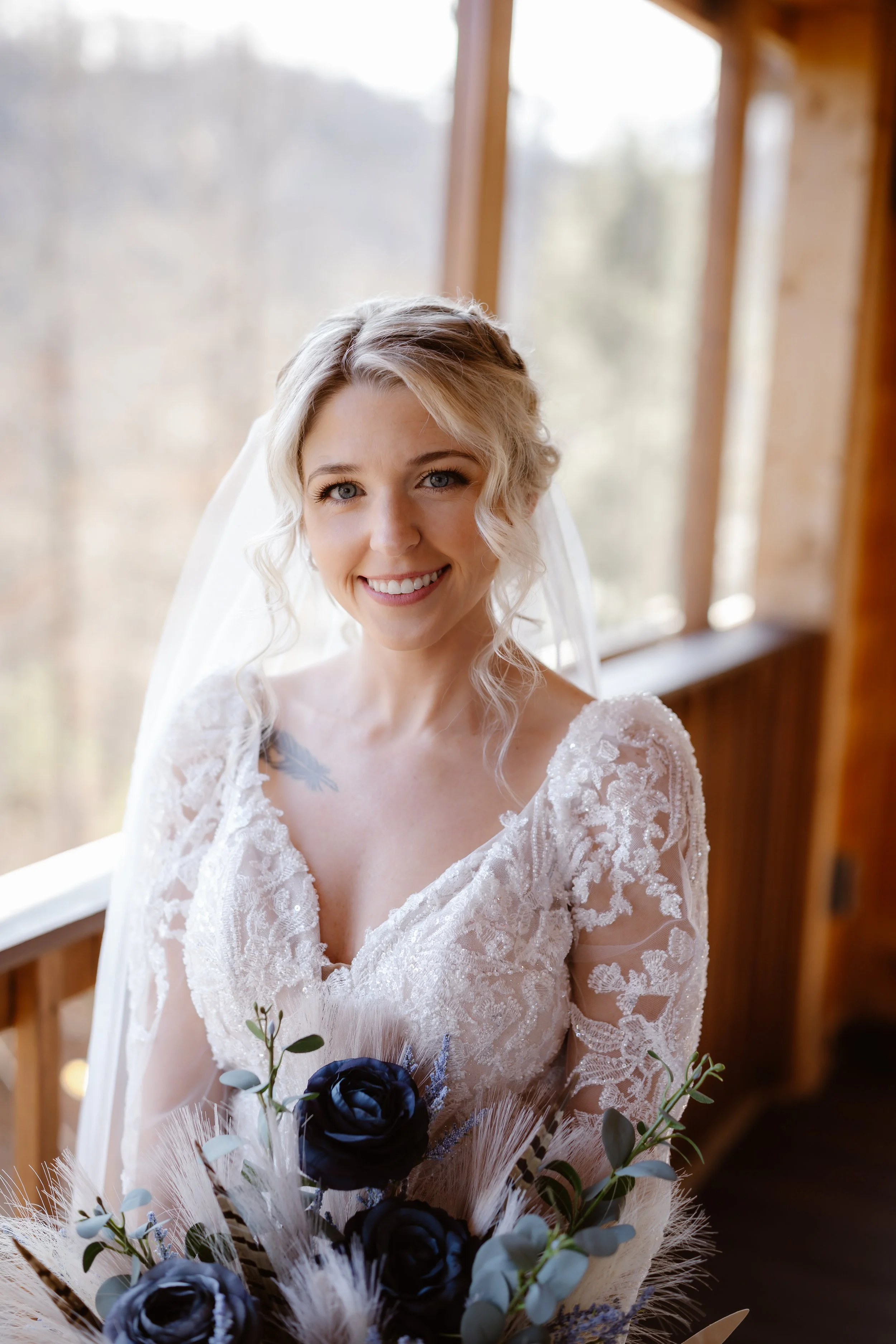 lauren-reeves-photography-gatlinburg-photographer-0077parkside-resort-pigeon-forge-wedding-bridal-makeup