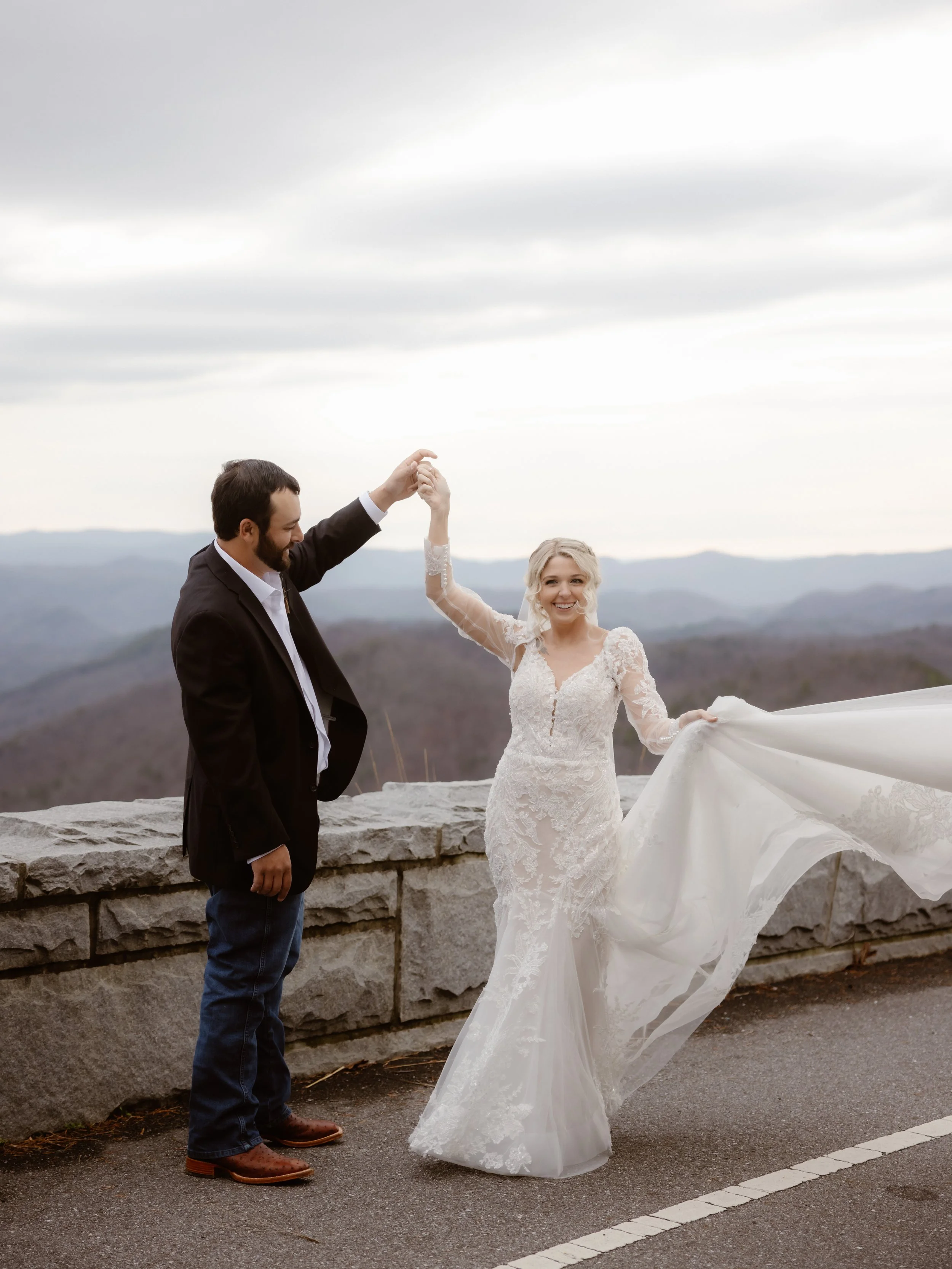 lauren-reeves-photography-gatlinburg-photographer-0077parkside-resort-pigeon-forge-wedding-foothills-parkway