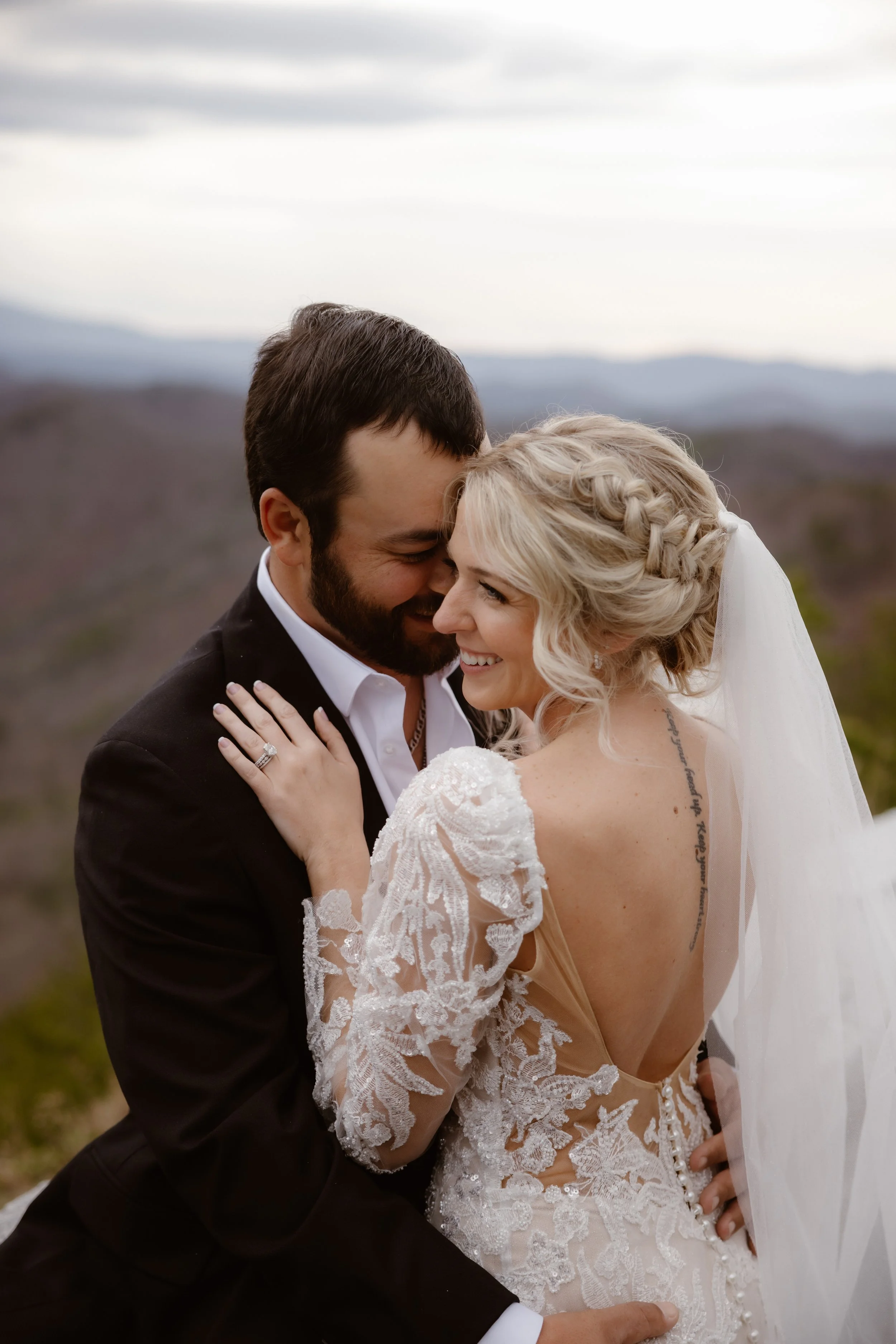 lauren-reeves-photography-gatlinburg-photographer-0077parkside-resort-pigeon-forge-wedding-bride-and-groom