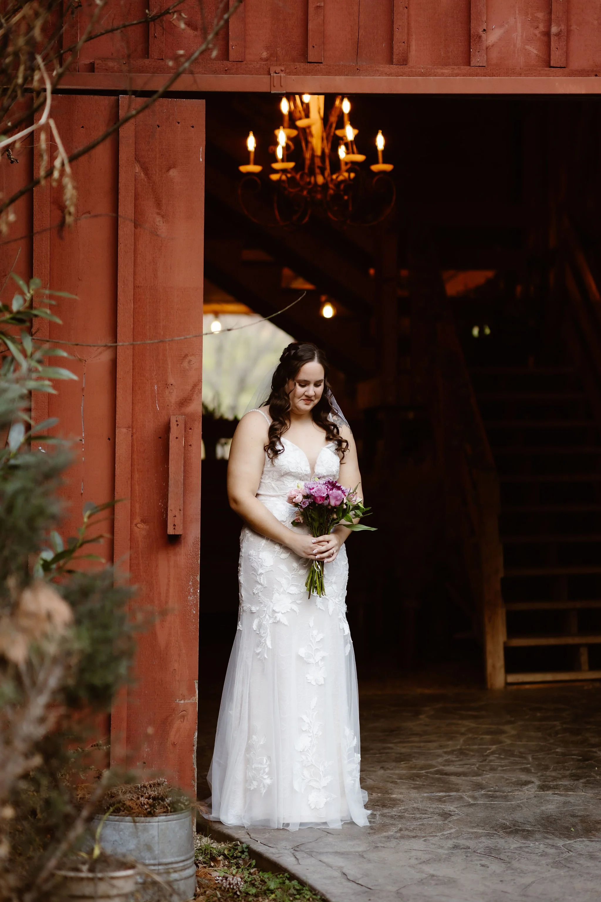 wedding-traditions-to-keep-and-make-your-own-bride