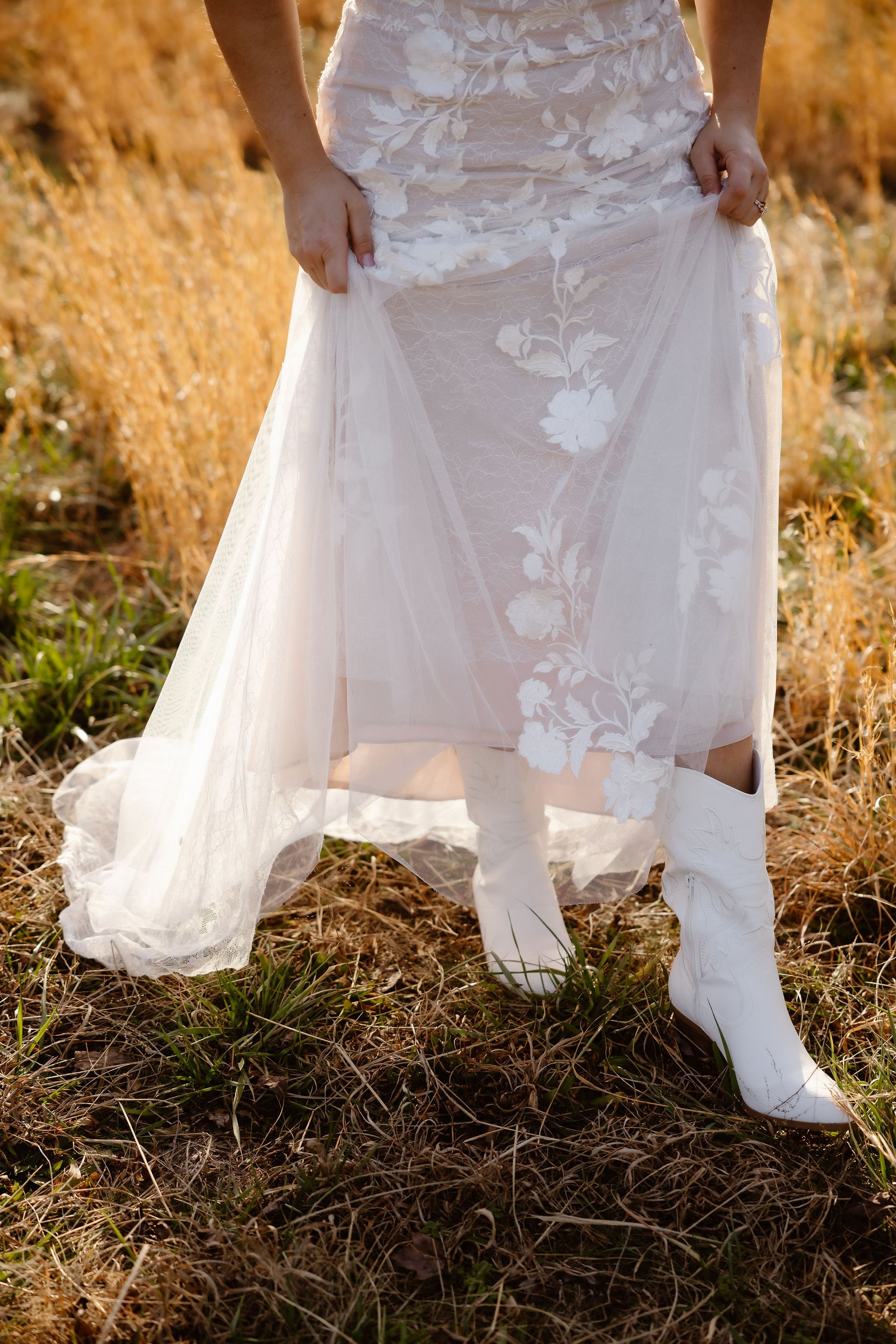 wedding-traditions-to-keep-and-make-your-own-bridal-boots