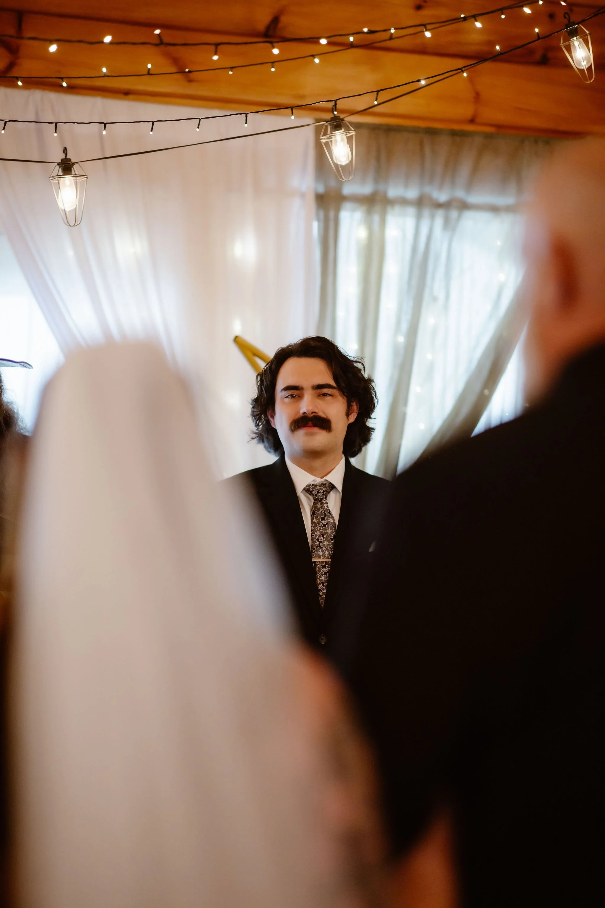 micro-wedding-guide-and-checklist