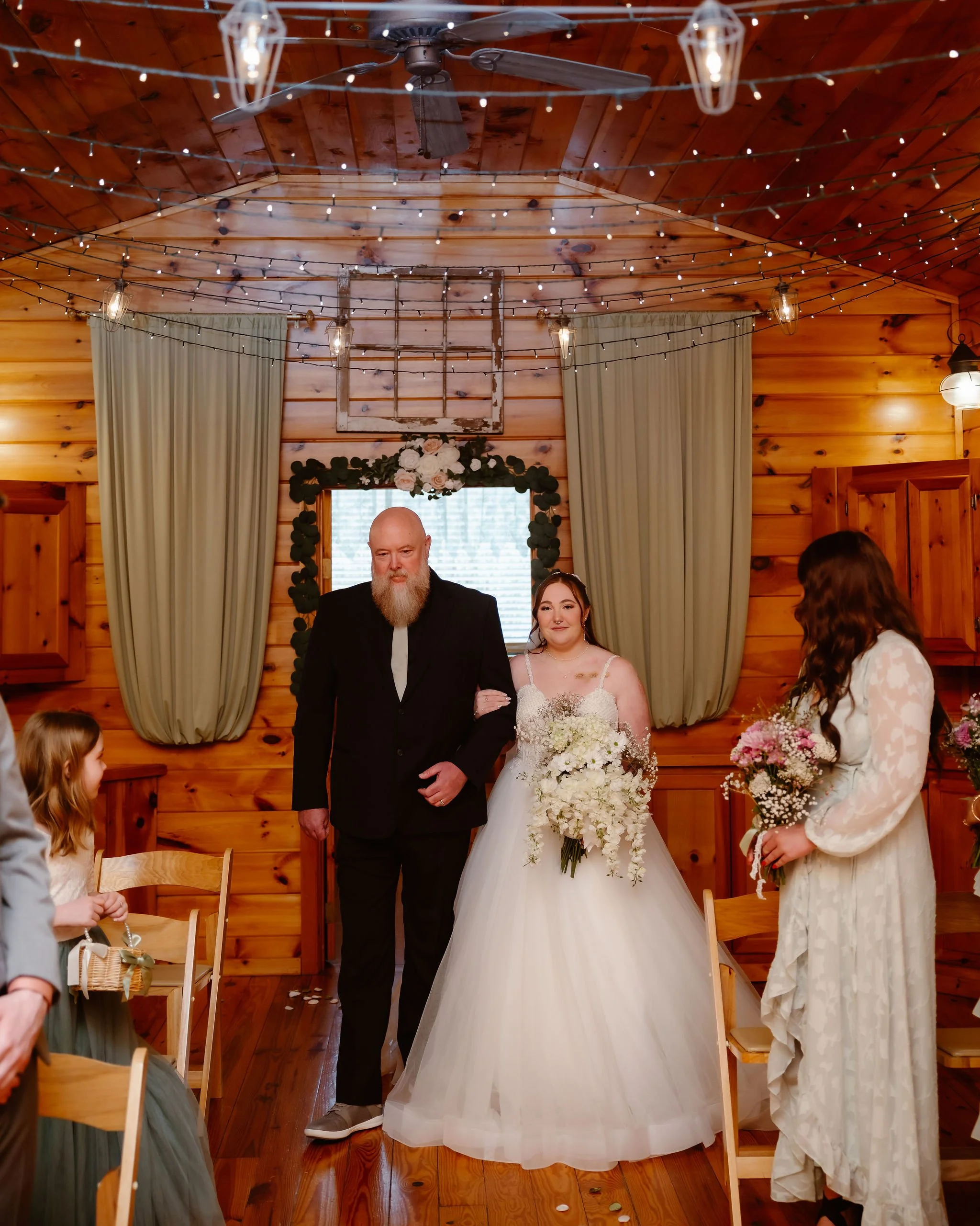 micro-wedding-guide-and-checklist