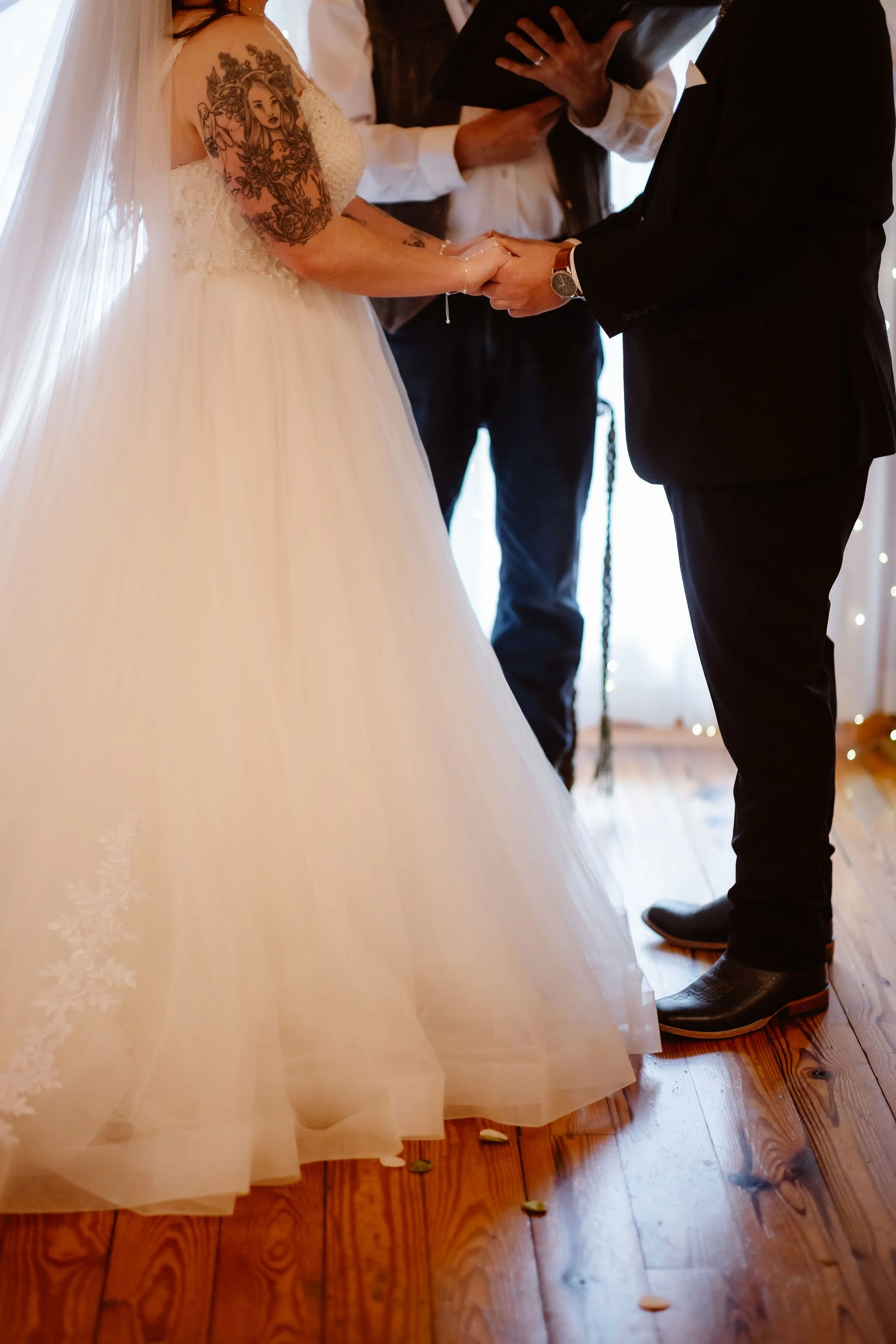 micro-wedding-guide-and-checklist