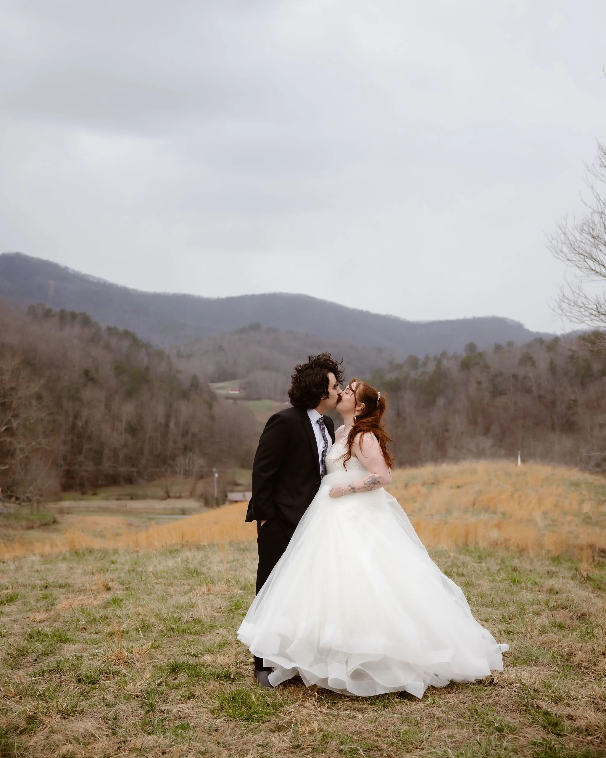 micro-wedding-guide-and-checklist