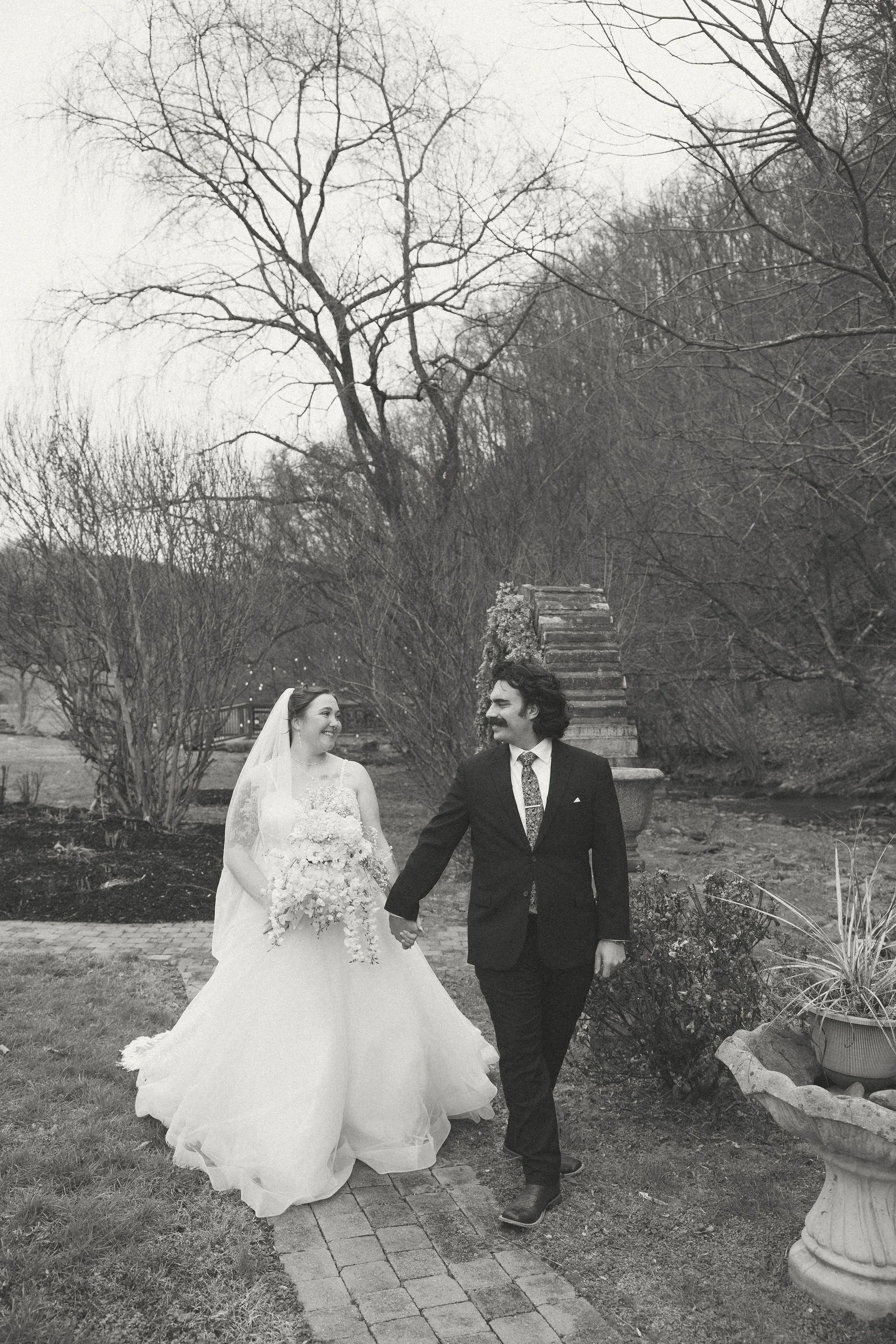 micro-wedding-guide-and-checklist