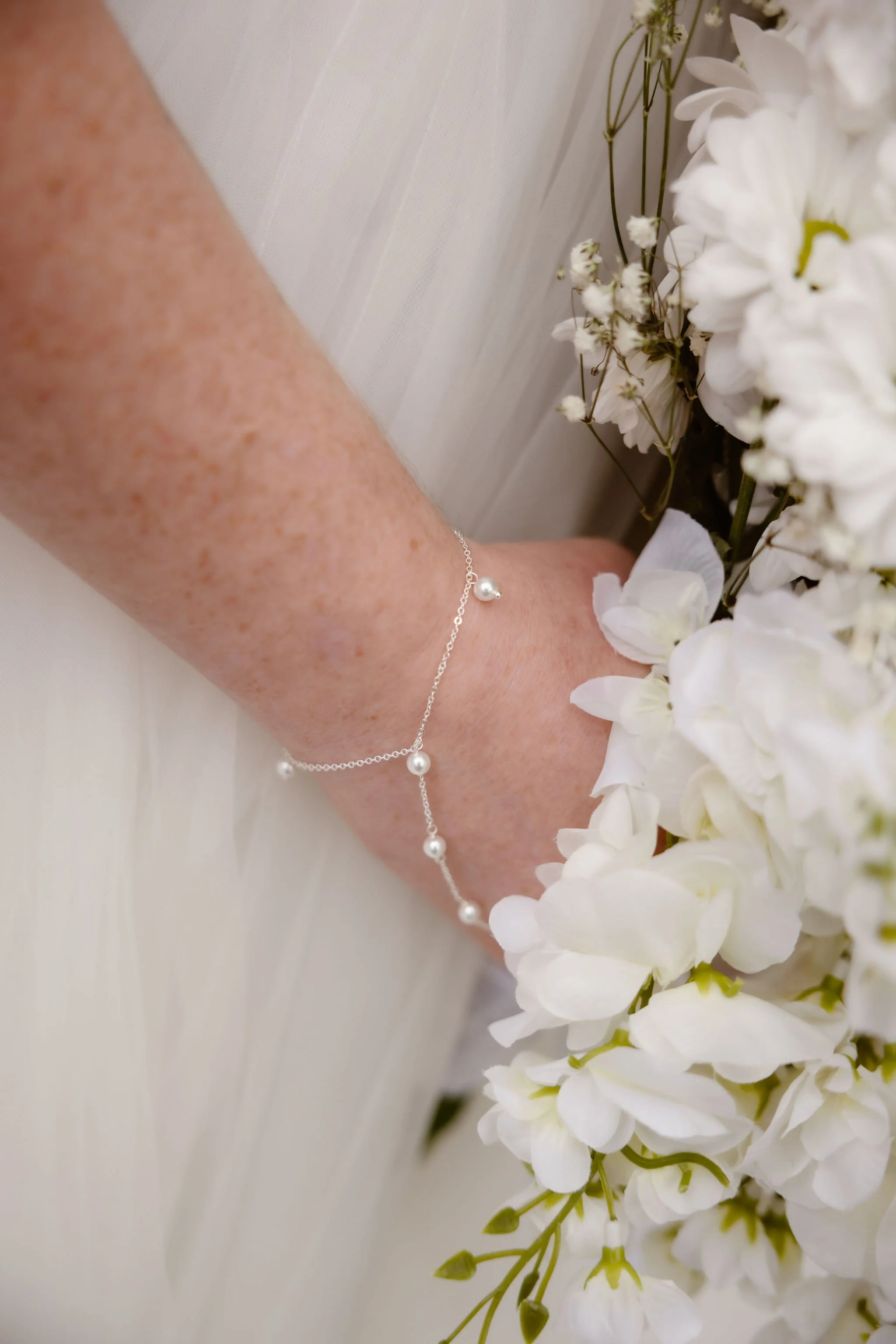 micro-wedding-guide-and-checklist
