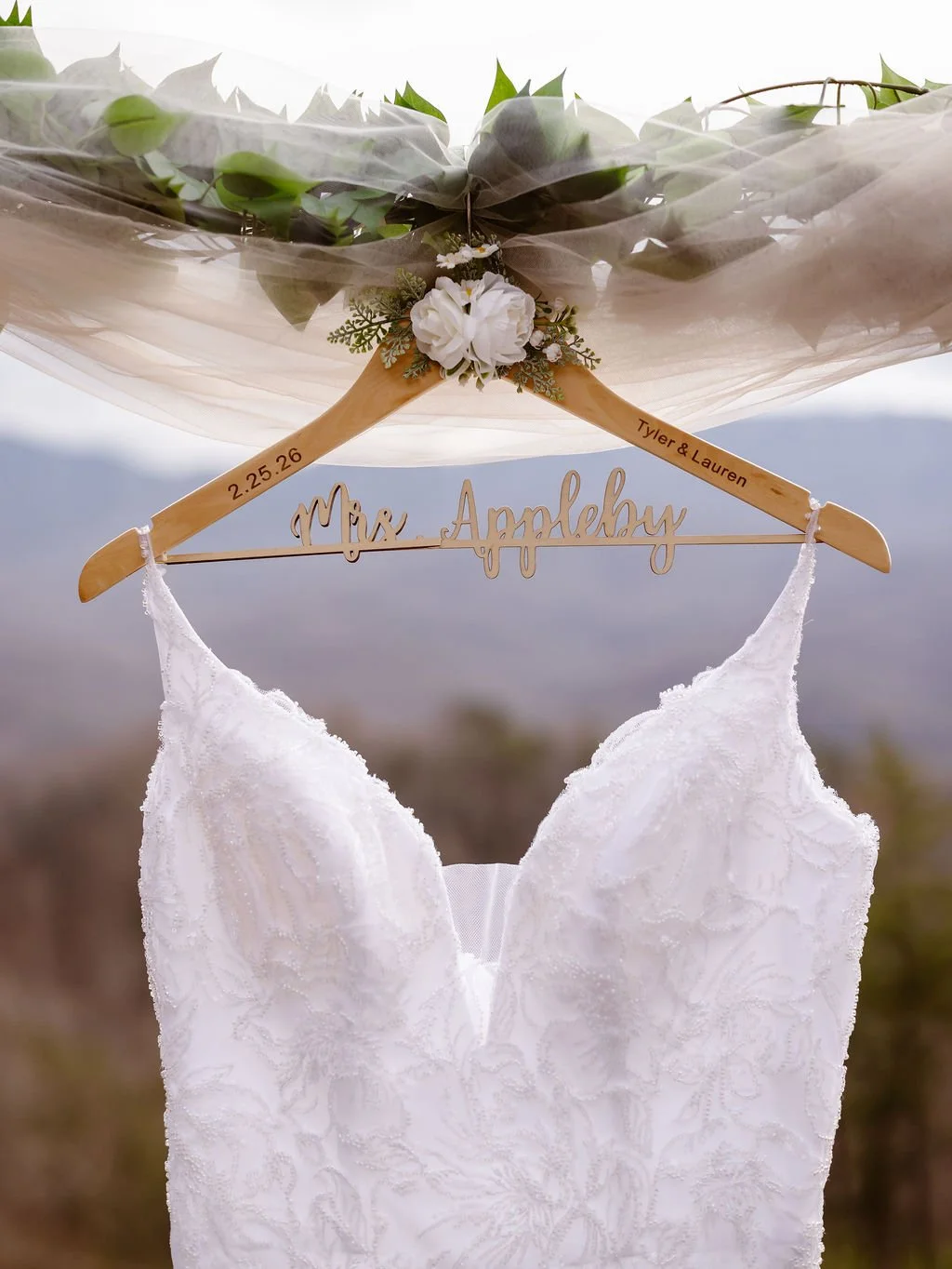 guide-to-gatlinburg-wedding-cabins
