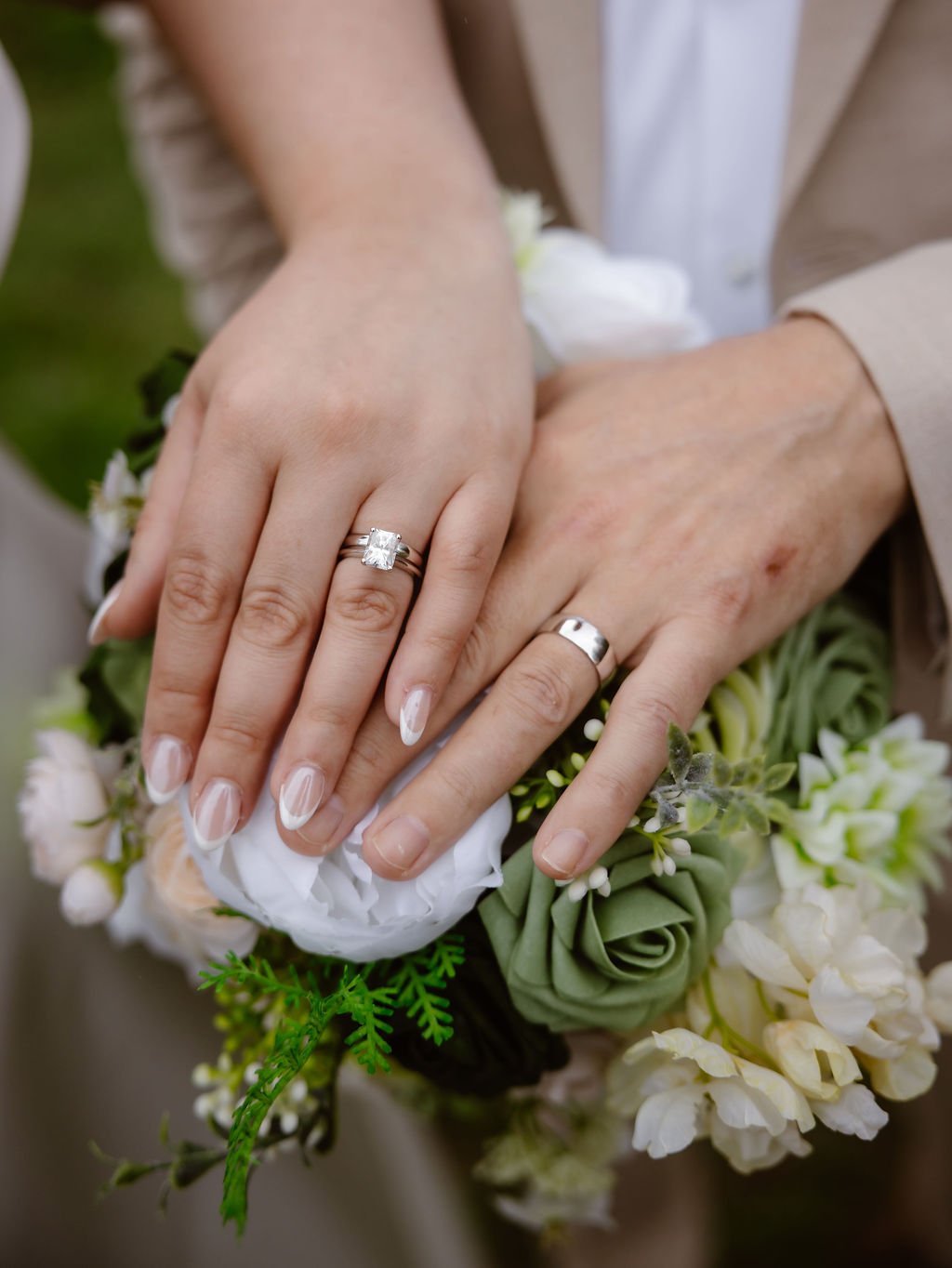 How-To-Pick-a-Wedding-Date-gatlinburg-elopement-rings