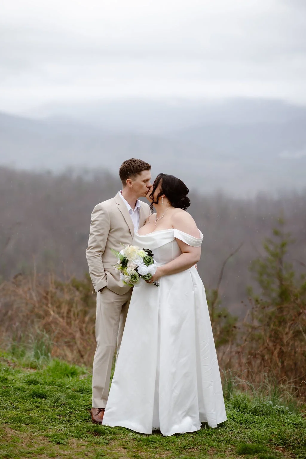 How-To-Pick-a-Wedding-Date-gatlinburg-elopement-portraits
