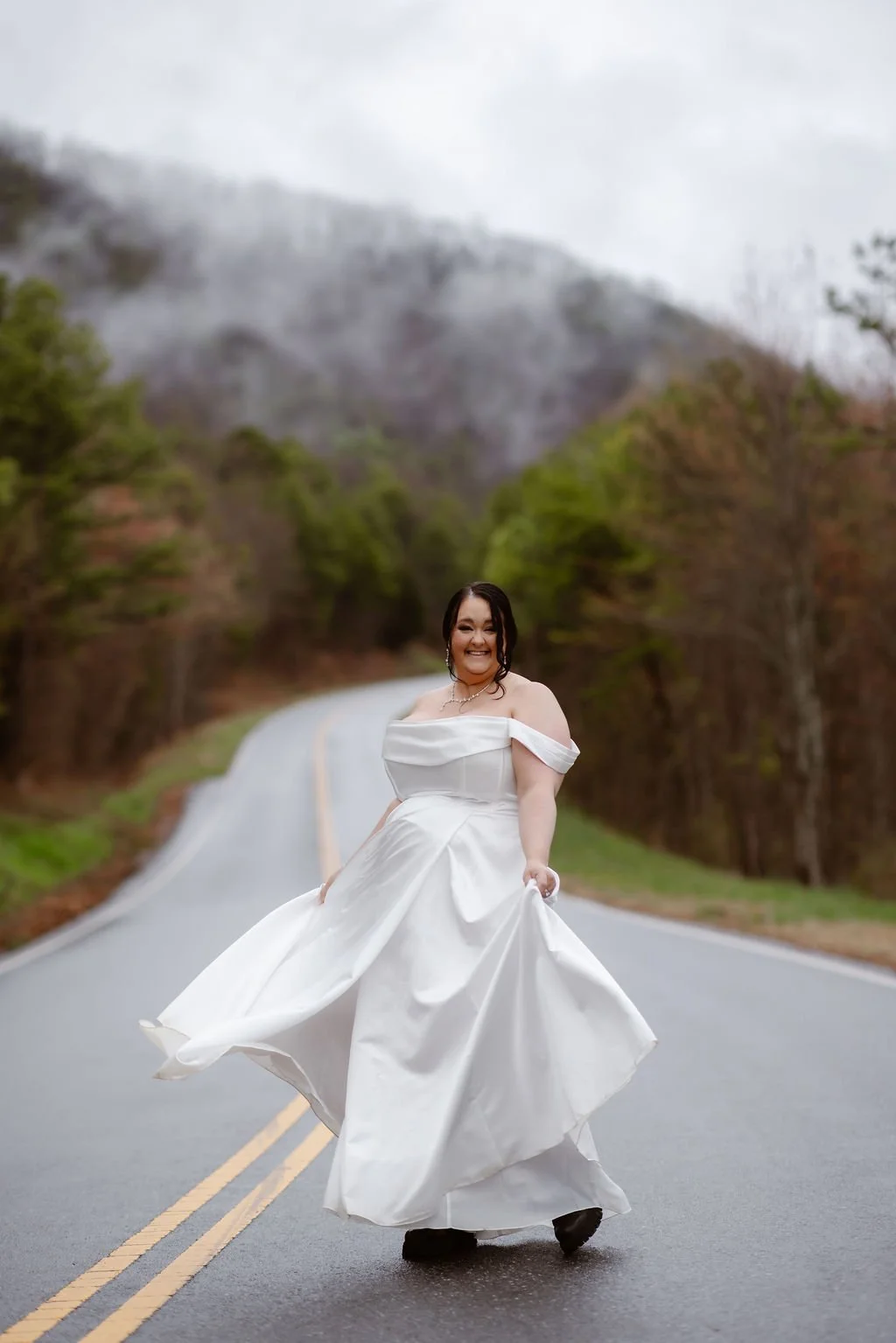 How-To-Pick-a-Wedding-Date-gatlinburg-elopement-bride