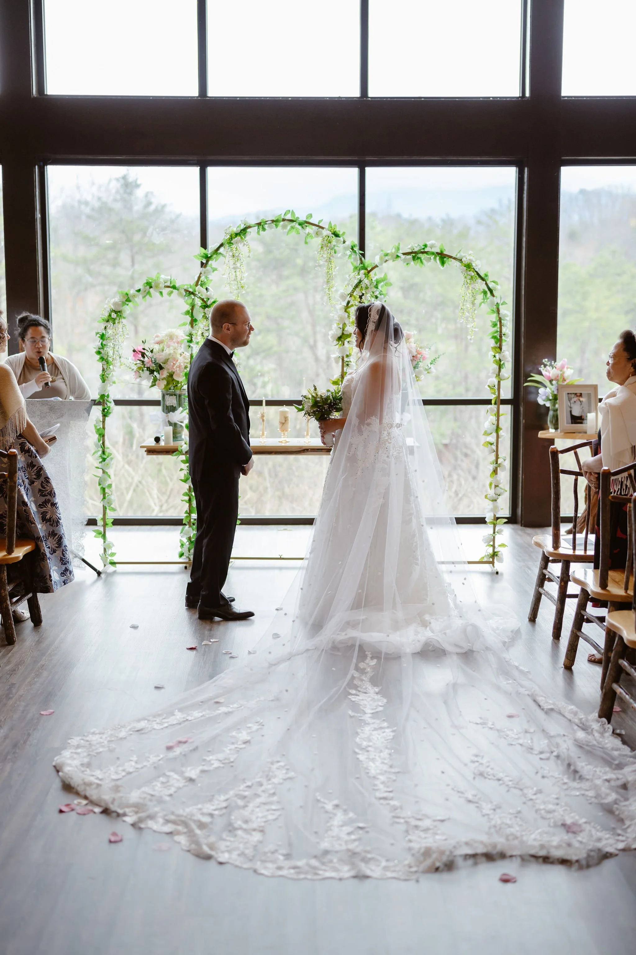 Wild-Briar-Lodge-Wedding-An-Indoor-Elopement