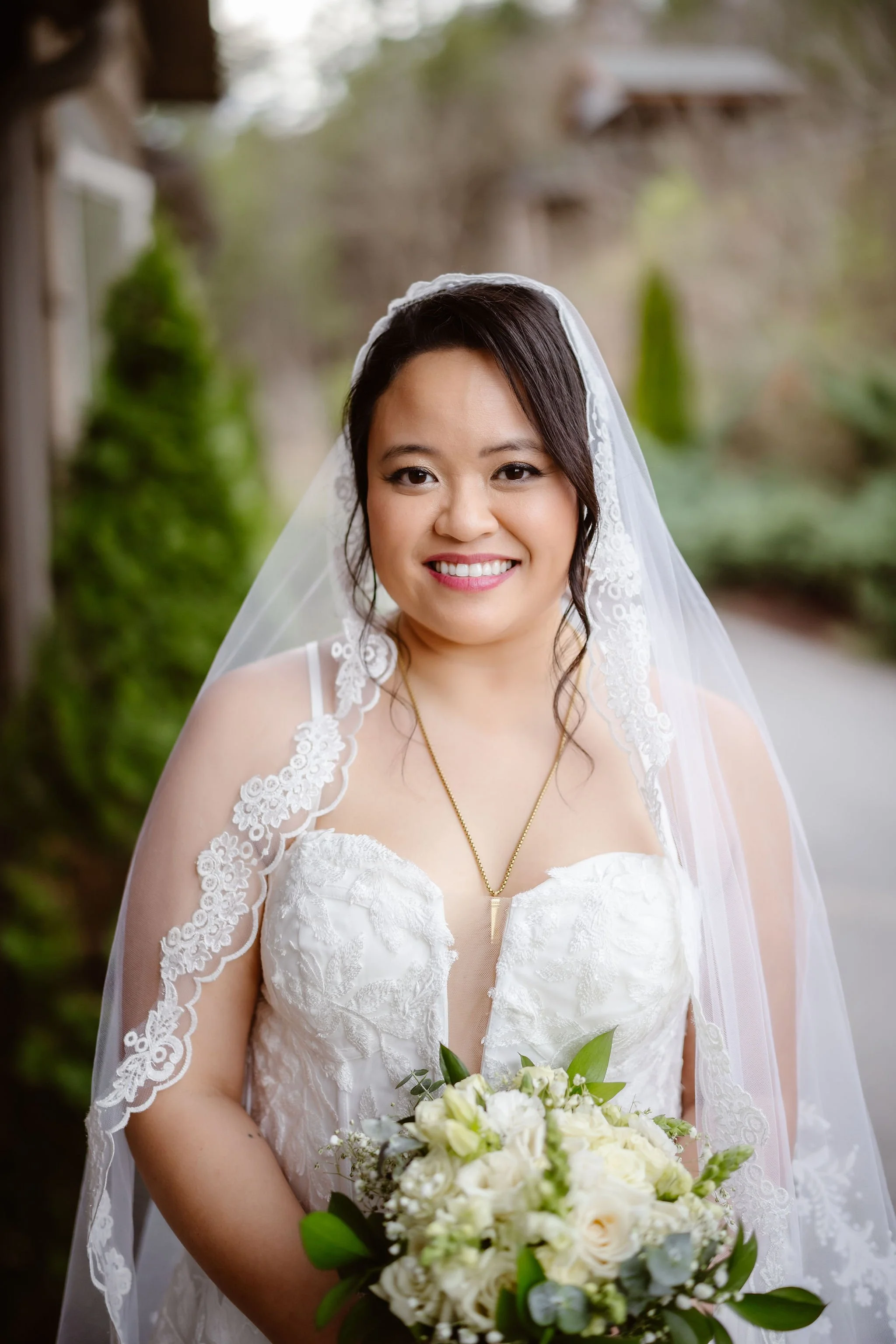 Wild-Briar-Lodge-Wedding-An-Indoor-Elopement