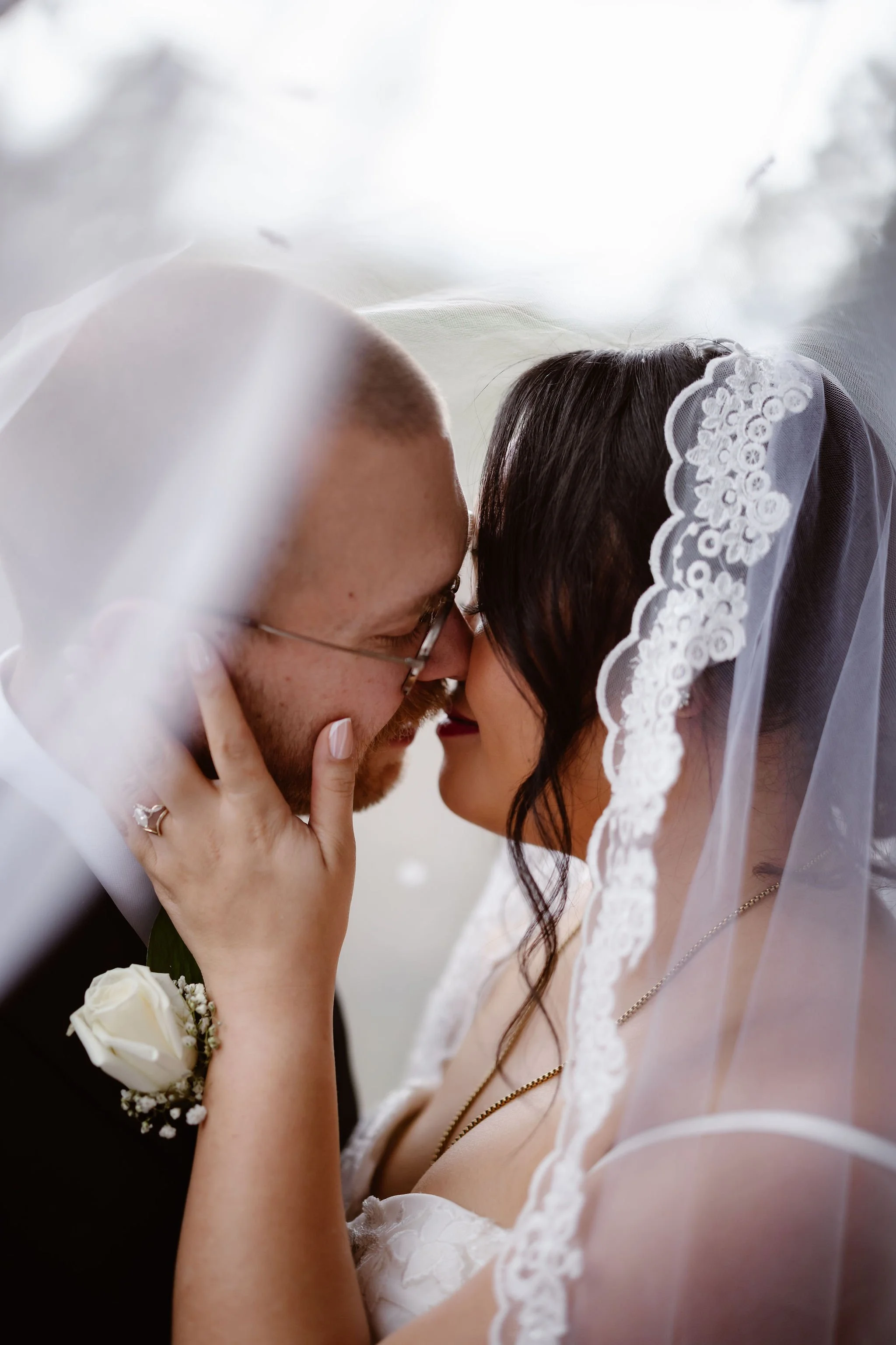 Wild-Briar-Lodge-Wedding-An-Indoor-Elopement