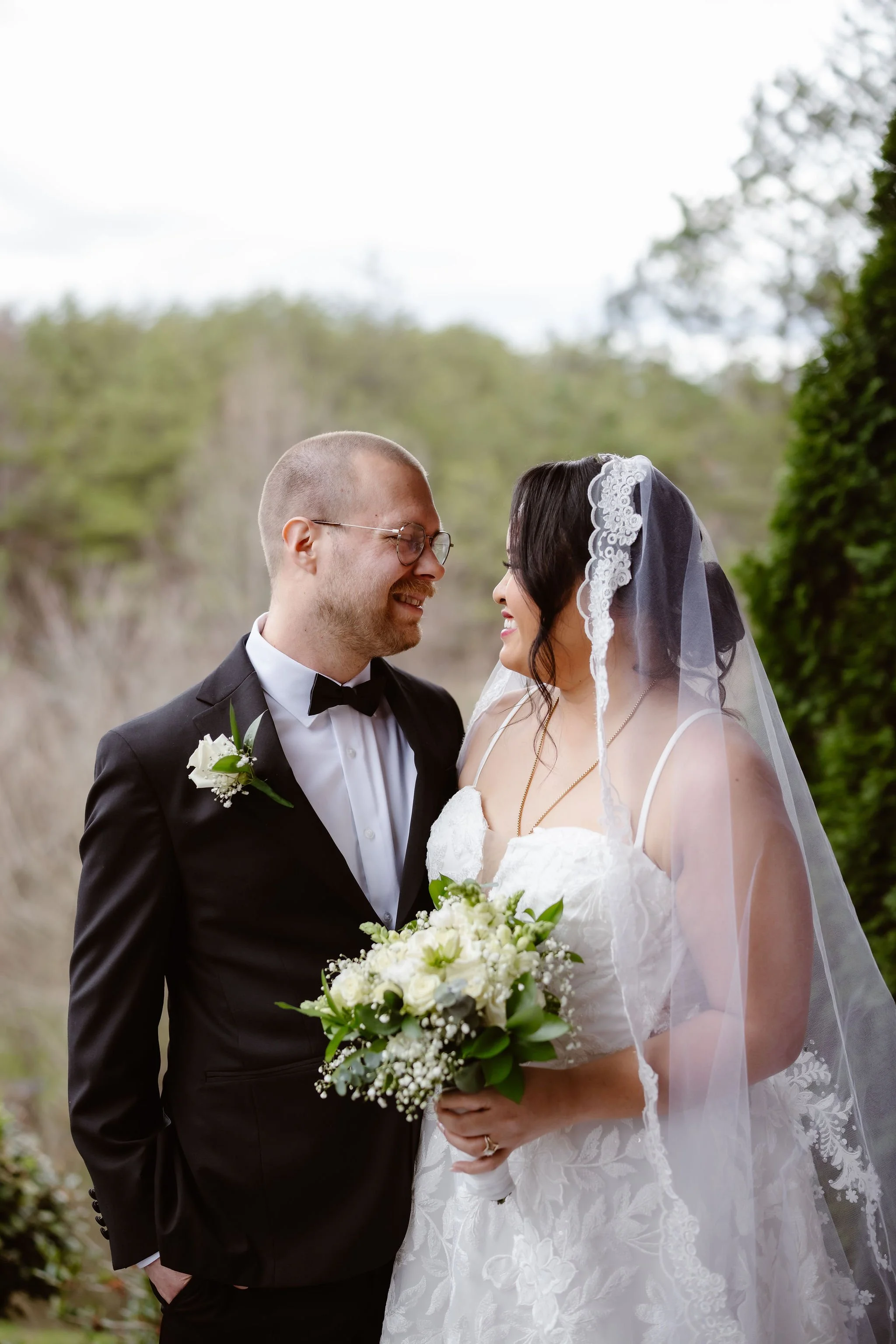 Wild-Briar-Lodge-Wedding-An-Indoor-Elopement