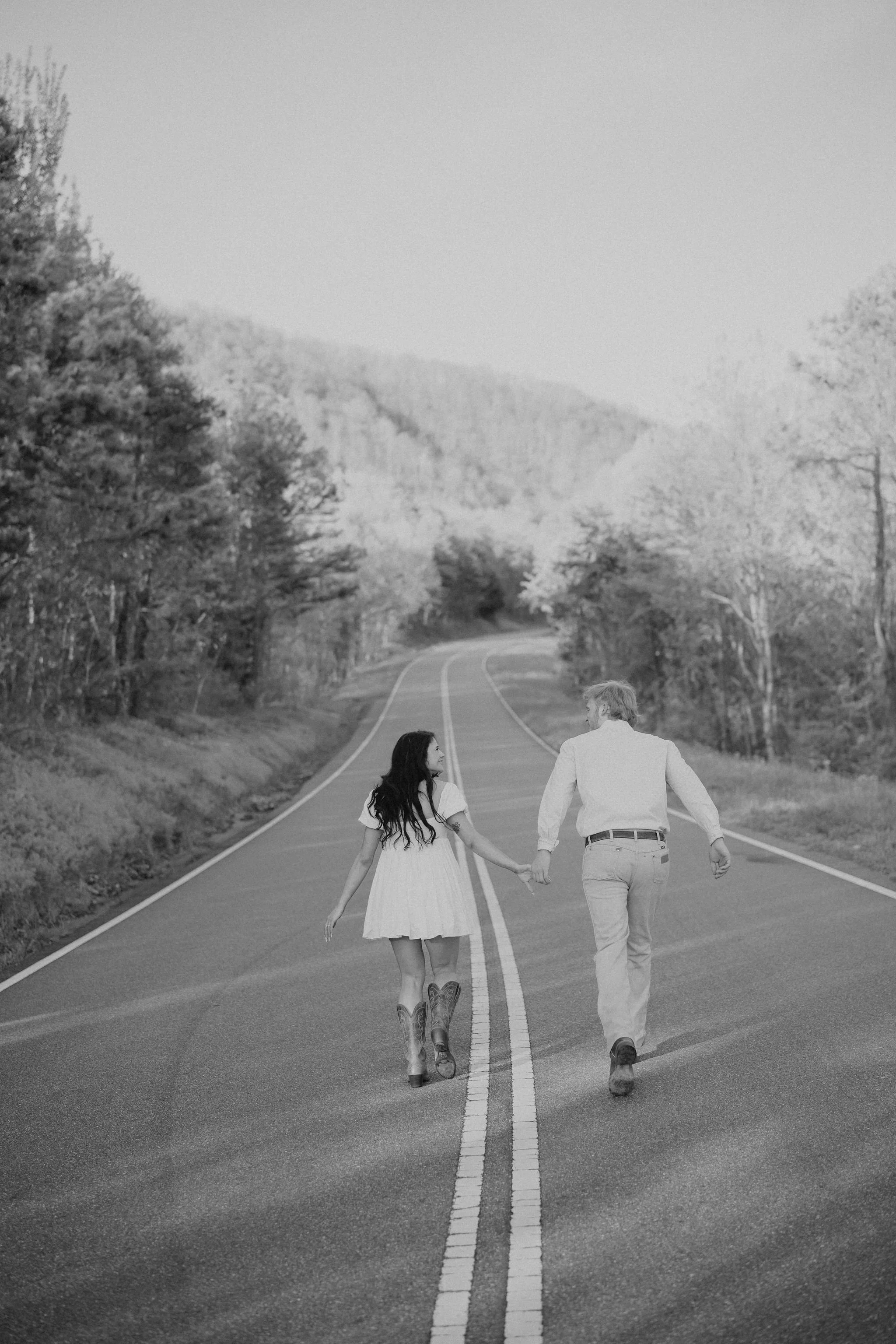 gatlinburg-elopement-Is-Hiring-a-Proposal-Photographer-Worth-It