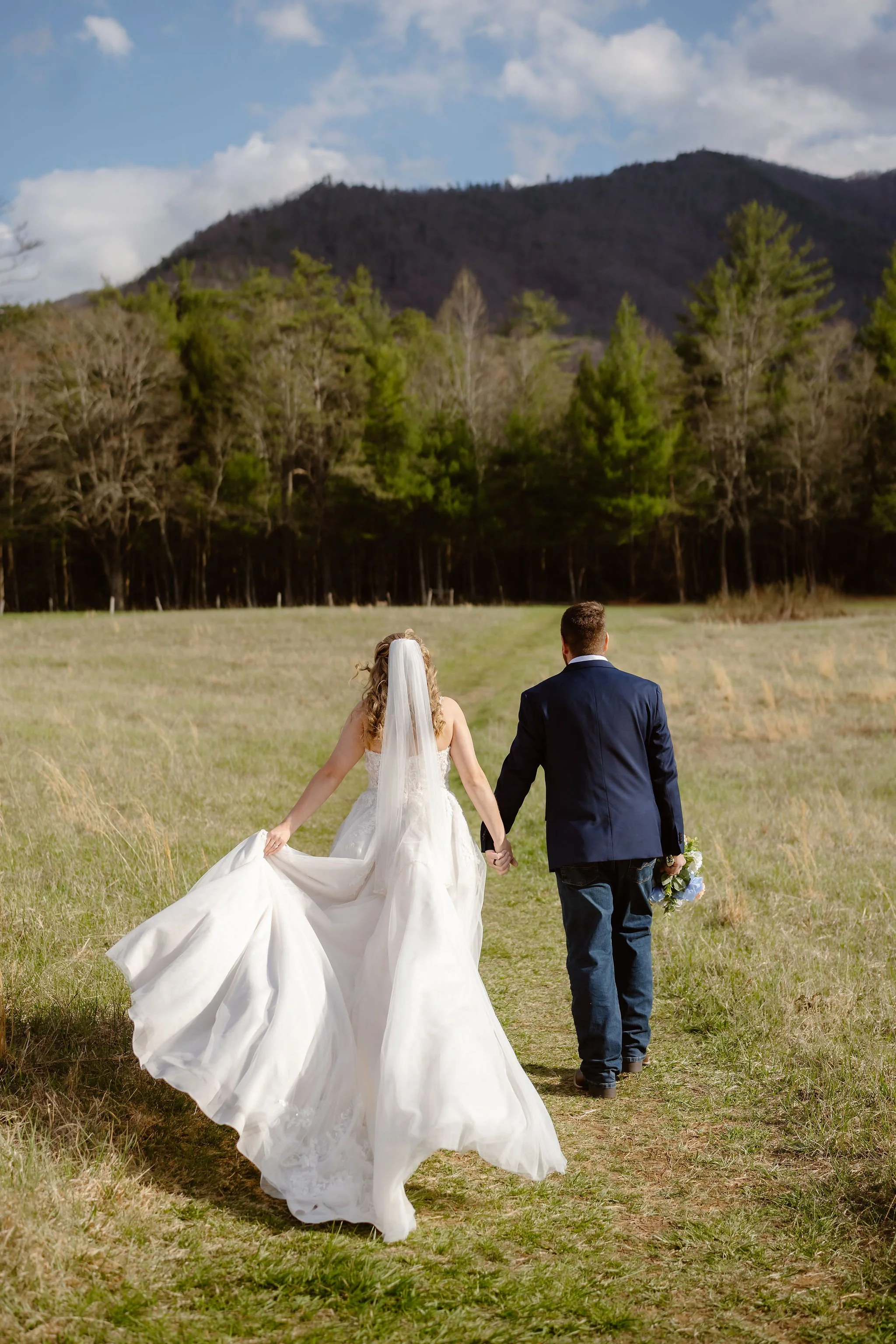 gatlinburg-wedding-Why-Your-Wedding-Timeline-matters 