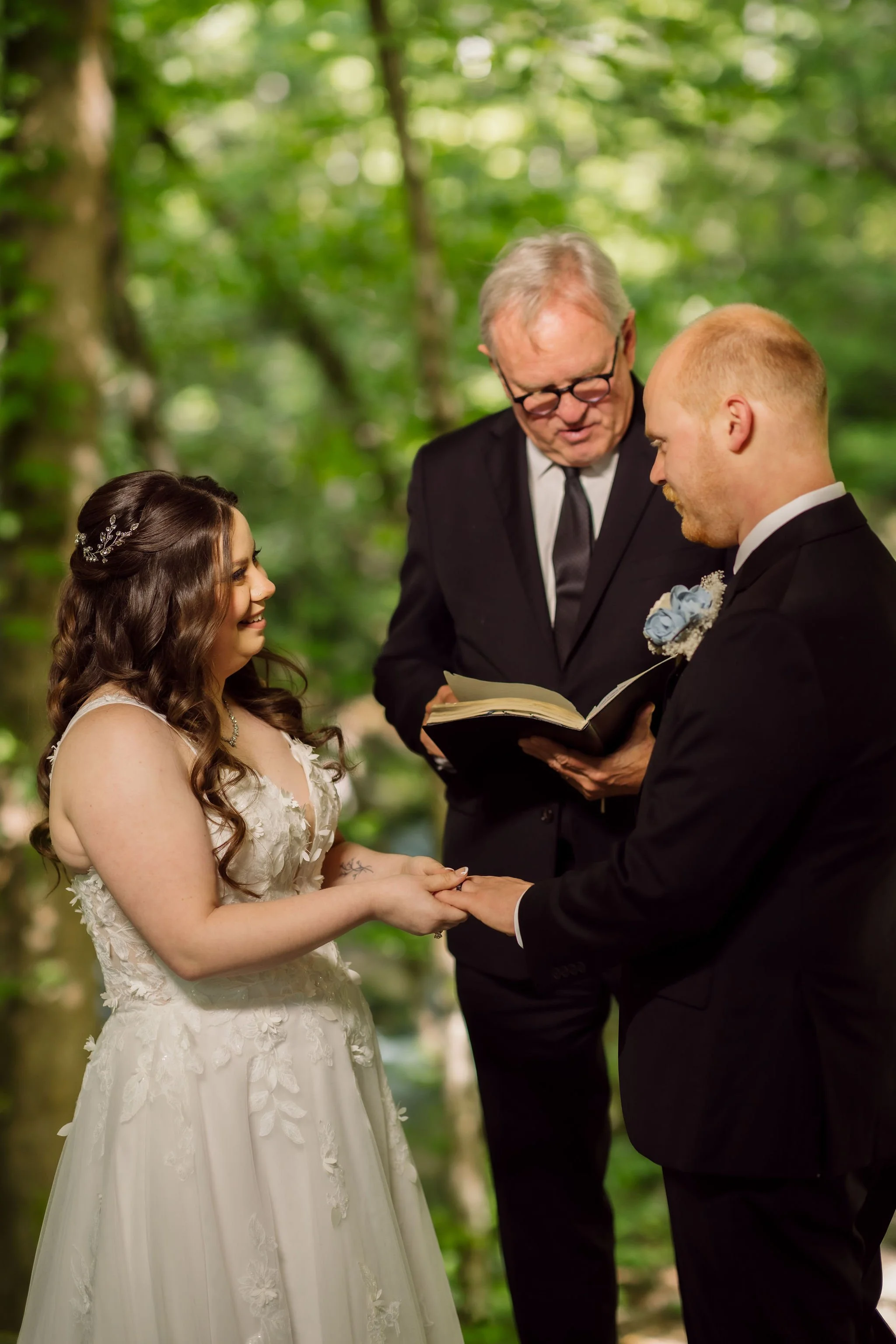 how-to-make-your-gatlinburg-elopement-feel-like-a-wedding