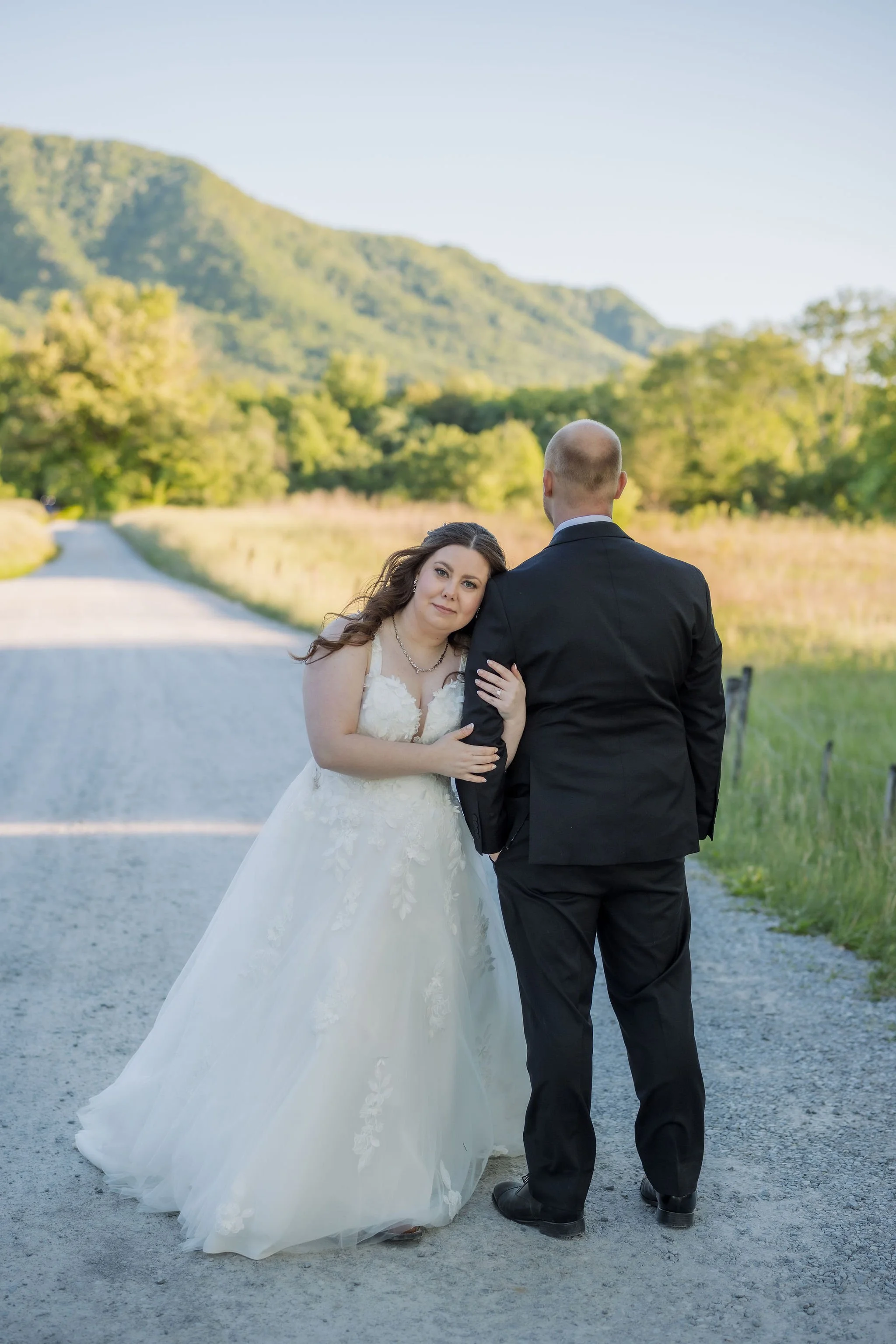how-to-make-your-gatlinburg-elopement-feel-like-a-wedding