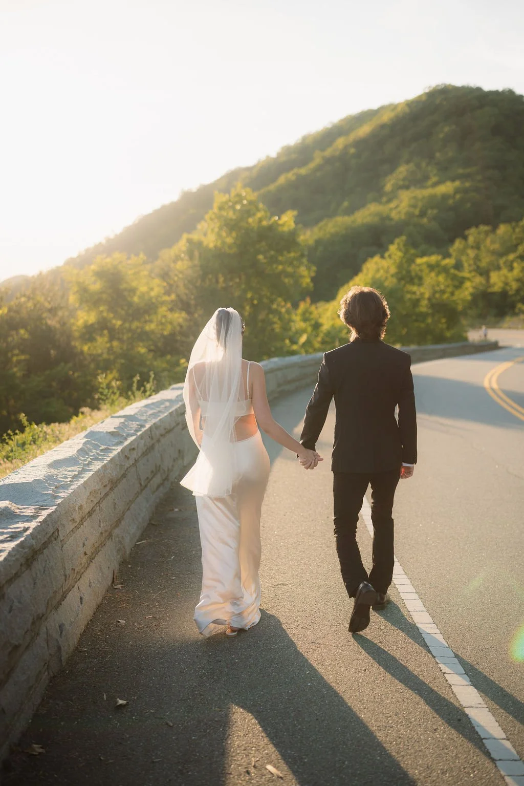 Best-Gatlinburg-Scenic-Drives-for-Elopement-Photos
