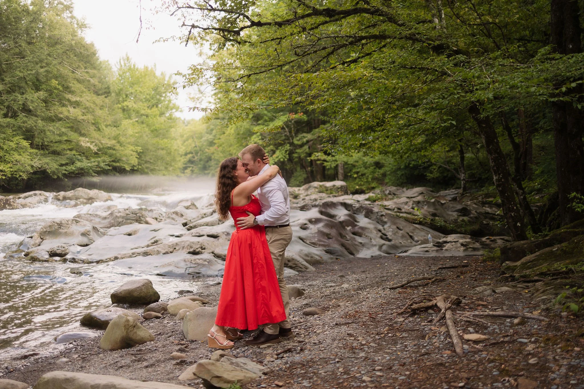 How-to-Plan-a-Gatlinburg-Waterfall-Proposal