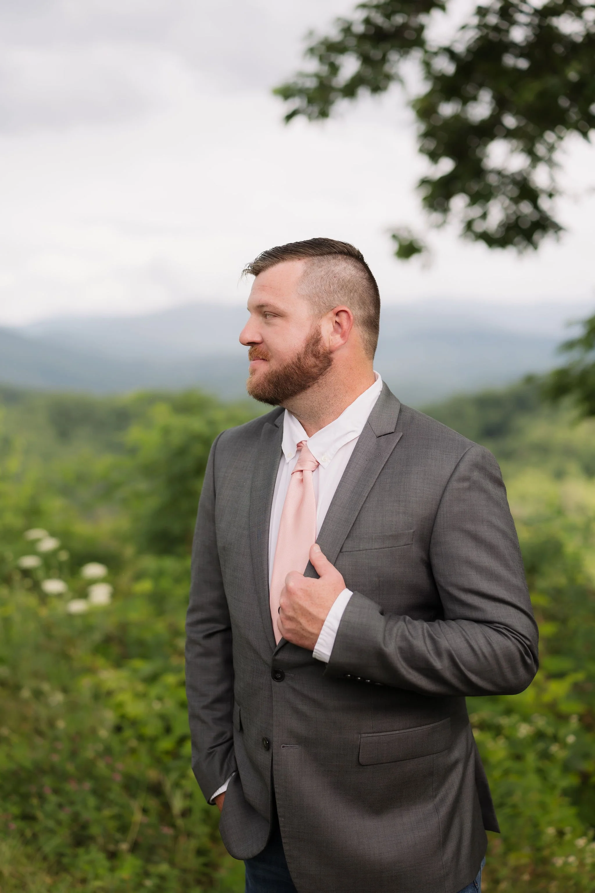 How-to-Decide-What's-Actually-Worth-Spending-Money-On-for-Your-Gatlinburg-Elopement