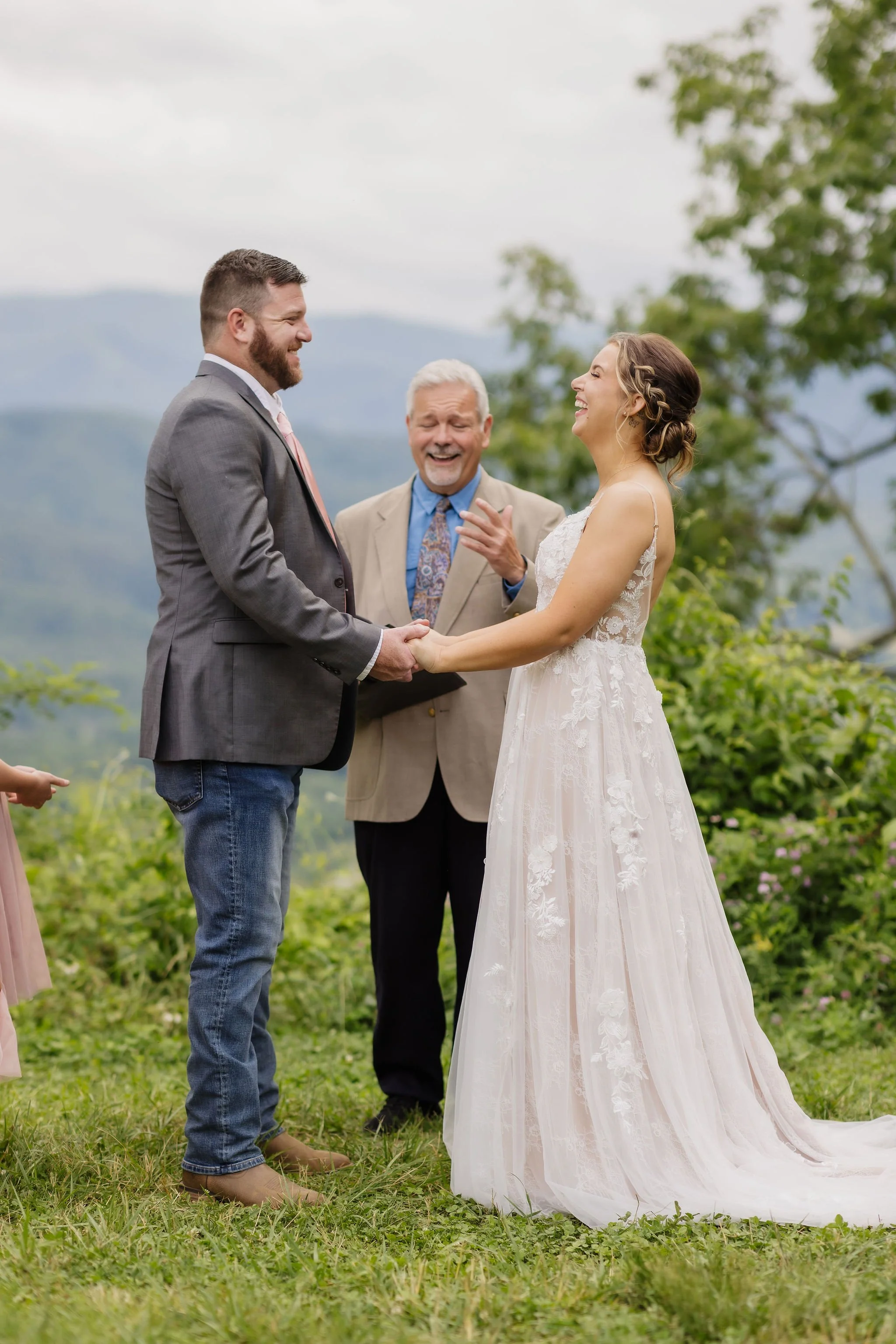 How-to-Decide-What's-Actually-Worth-Spending-Money-On-for-Your-Gatlinburg-Elopement