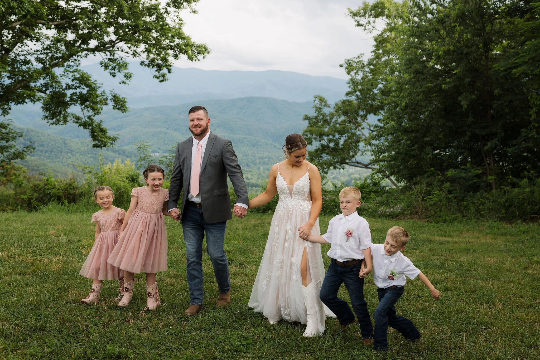 How-to-Decide-What's-Actually-Worth-Spending-Money-On-for-Your-Gatlinburg-Elopement