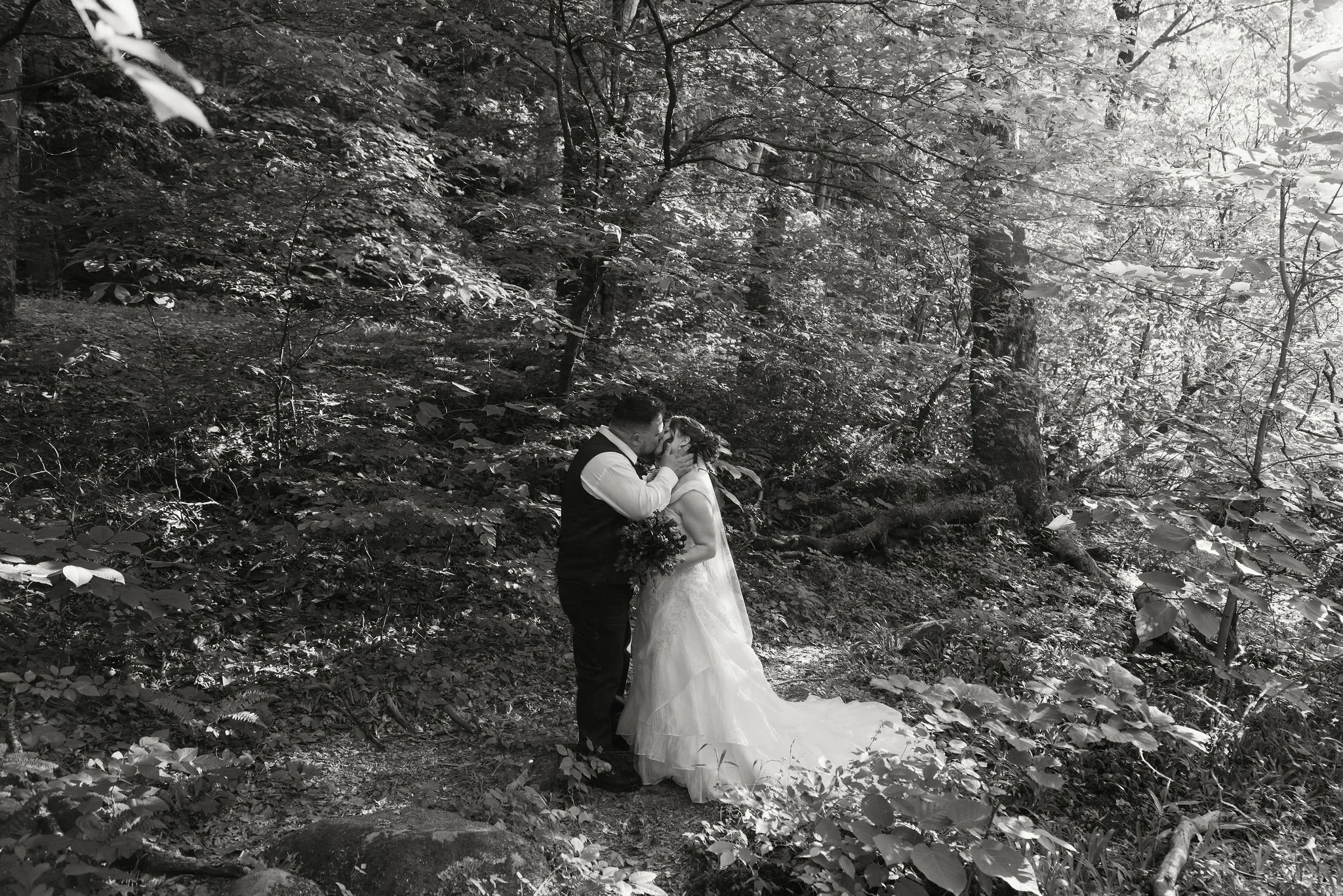 10-things-youll-wish-you-made-more-time-for-on-your-gatlinburg-elopement-day