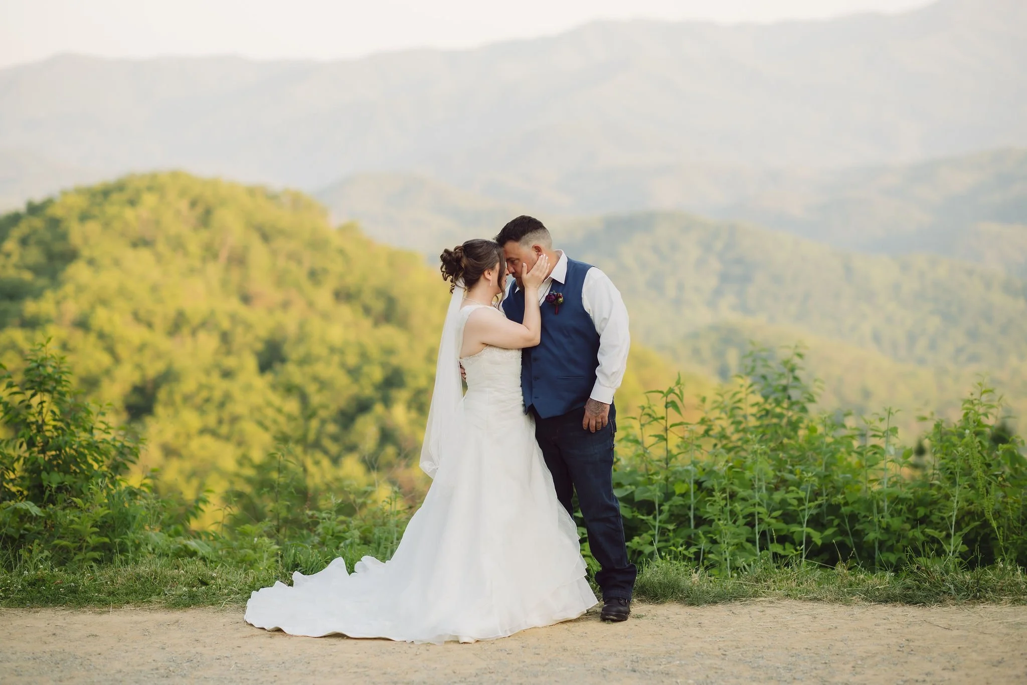 10-things-youll-wish-you-made-more-time-for-on-your-gatlinburg-elopement-day