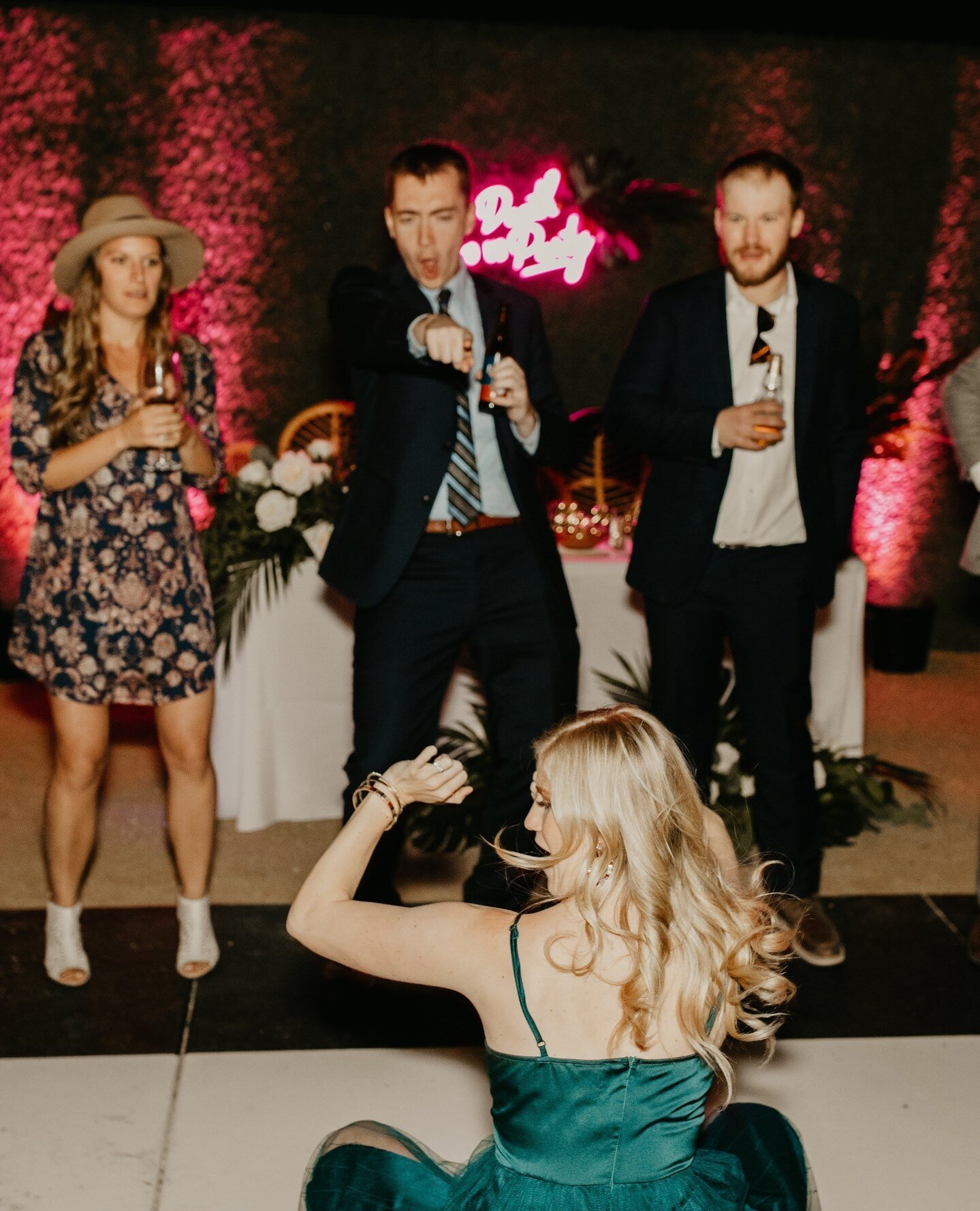 Who says you can't drop it low at a wedding!? We certainly don't!!! Get on the floor and do you, girl! ⁠
⁠
⁠
Photo: @cassidyskyephoto⁠
Venue: @thelautnercompound