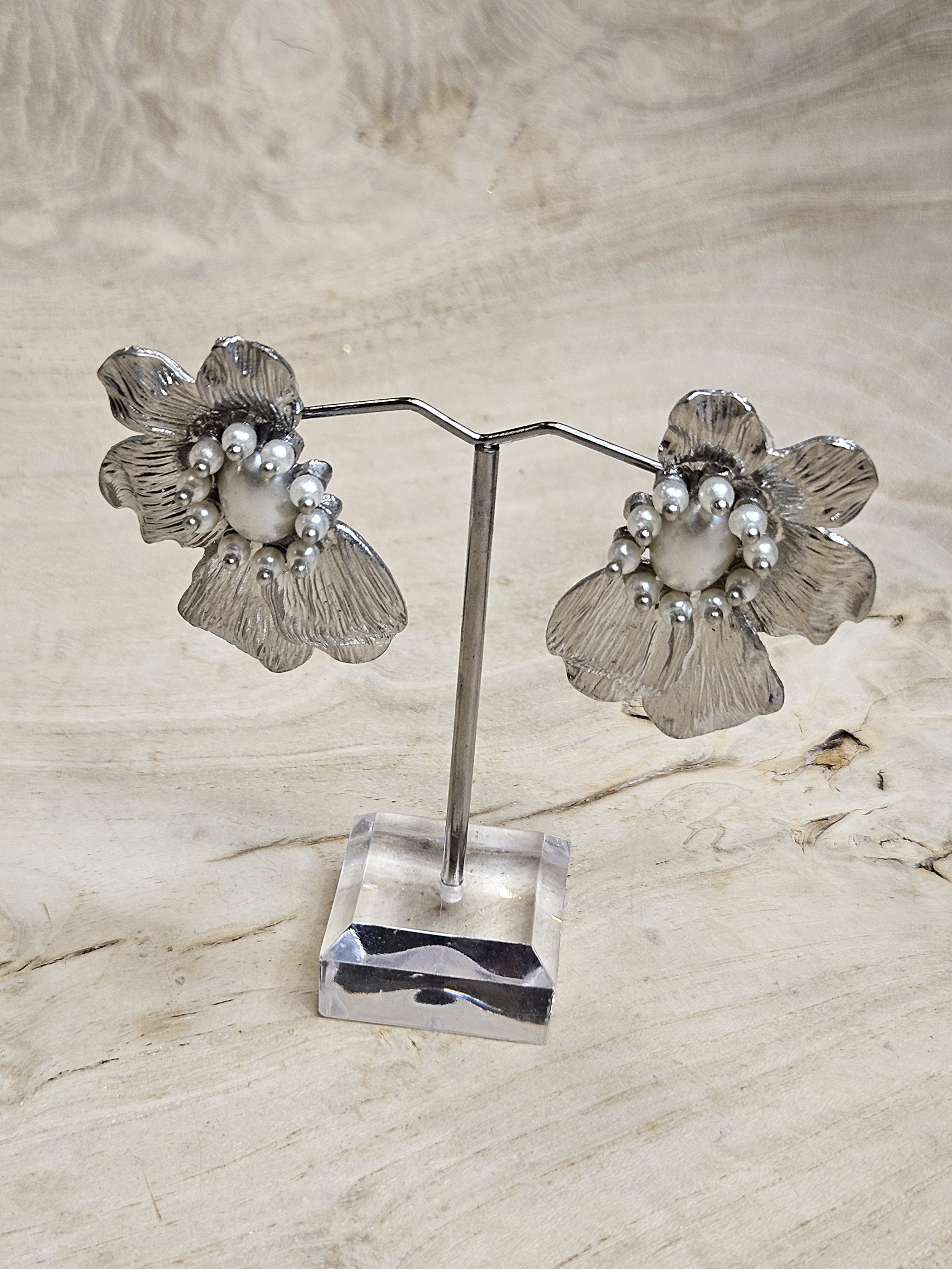 Daisy Earring