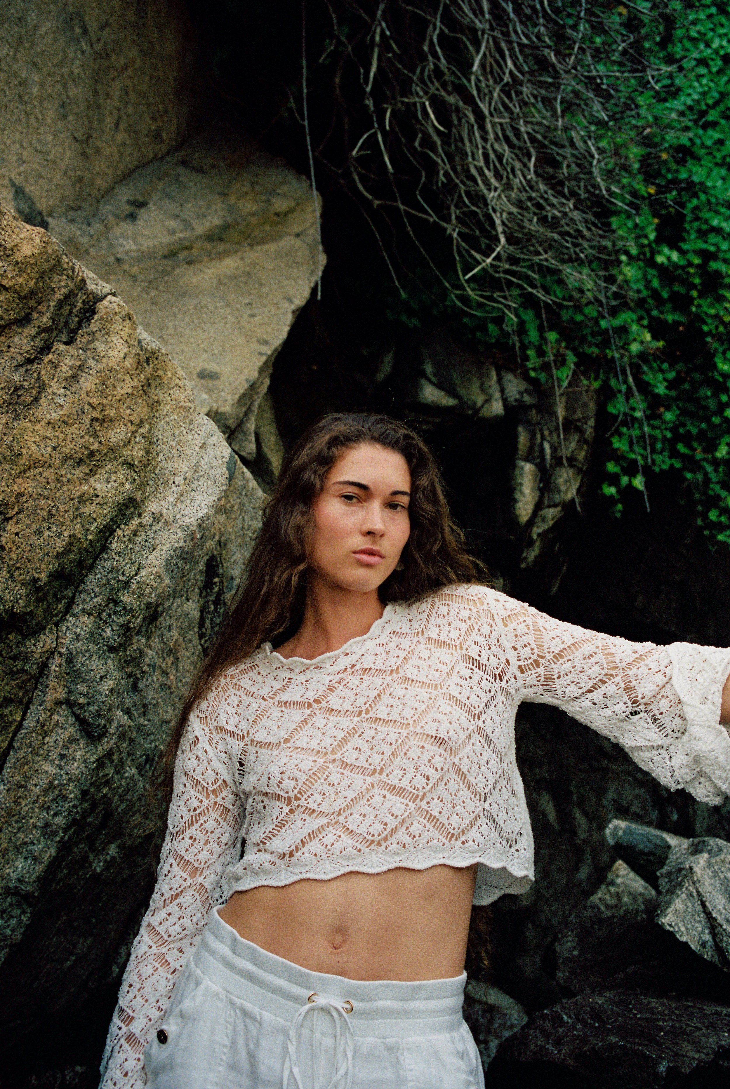 Morgyn-Sandy-Cove-Leica-M6-15.jpg