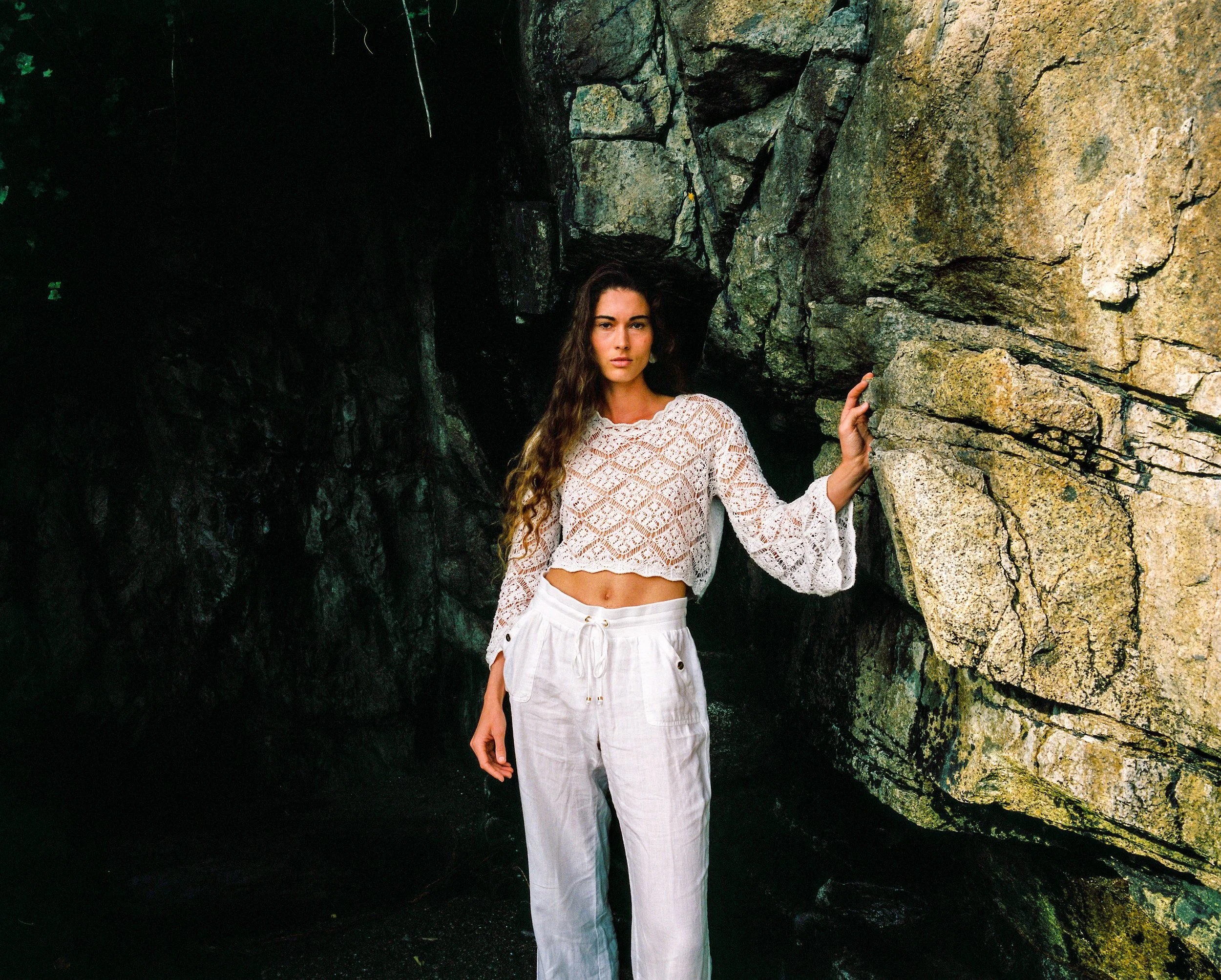 Morgyn-Sandy-Cove-Mamiya-7.jpg