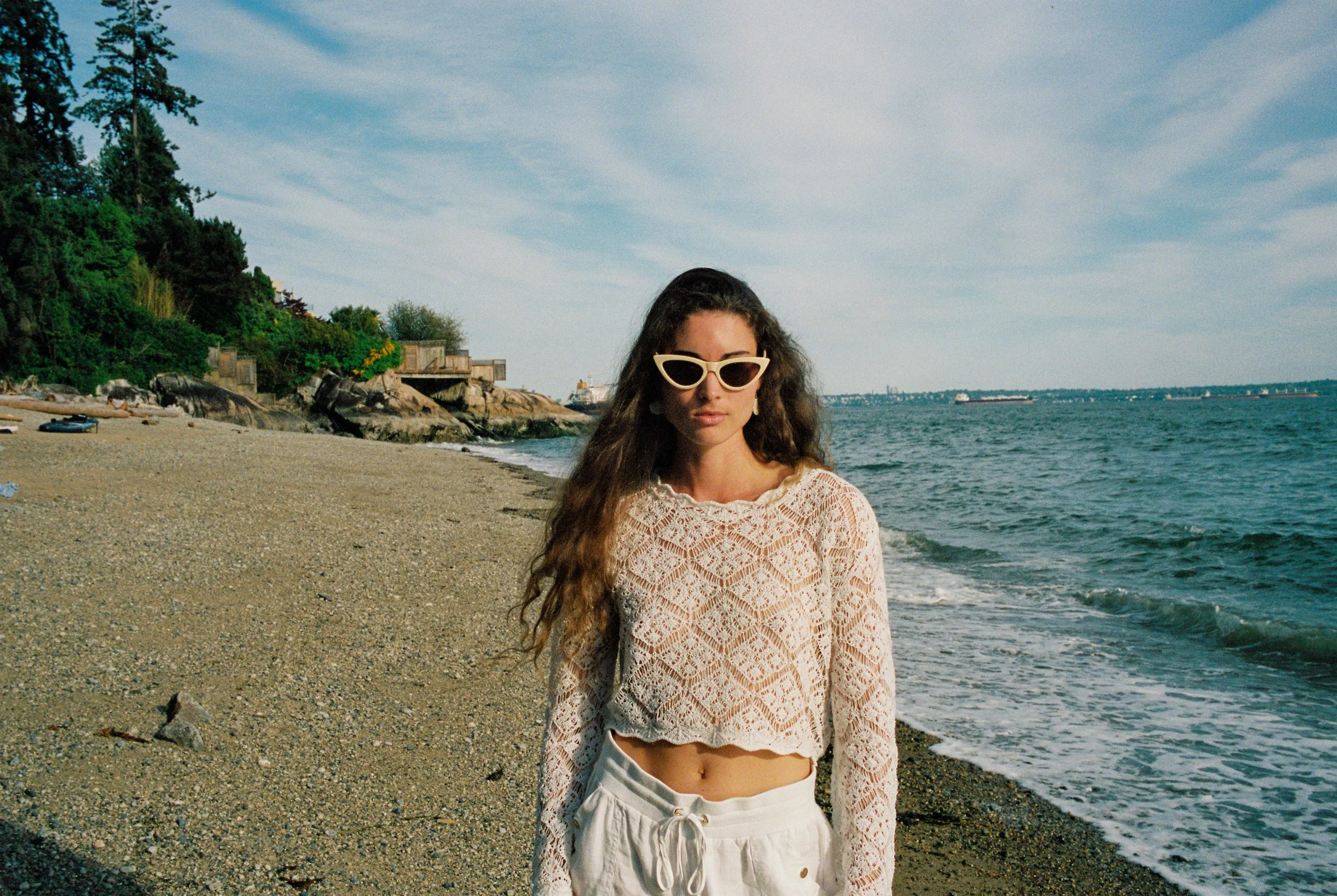 Morgyn-Sandy-Cove-Leica-M6-19.jpg