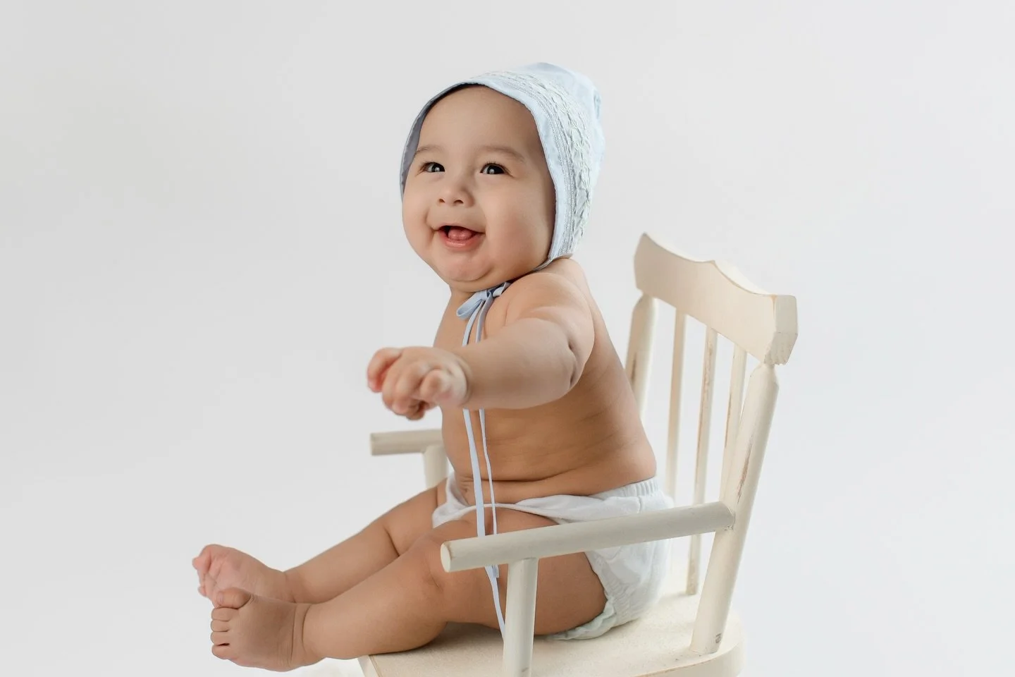 This little guy absolutely melted my heart during his 6-month milestone session 🥹

Those chubby cheeks, big bright eyes, and the sweetest little smiles &mdash; I couldn&rsquo;t get enough! Watching babies at this stage is pure magic&hellip; full of 