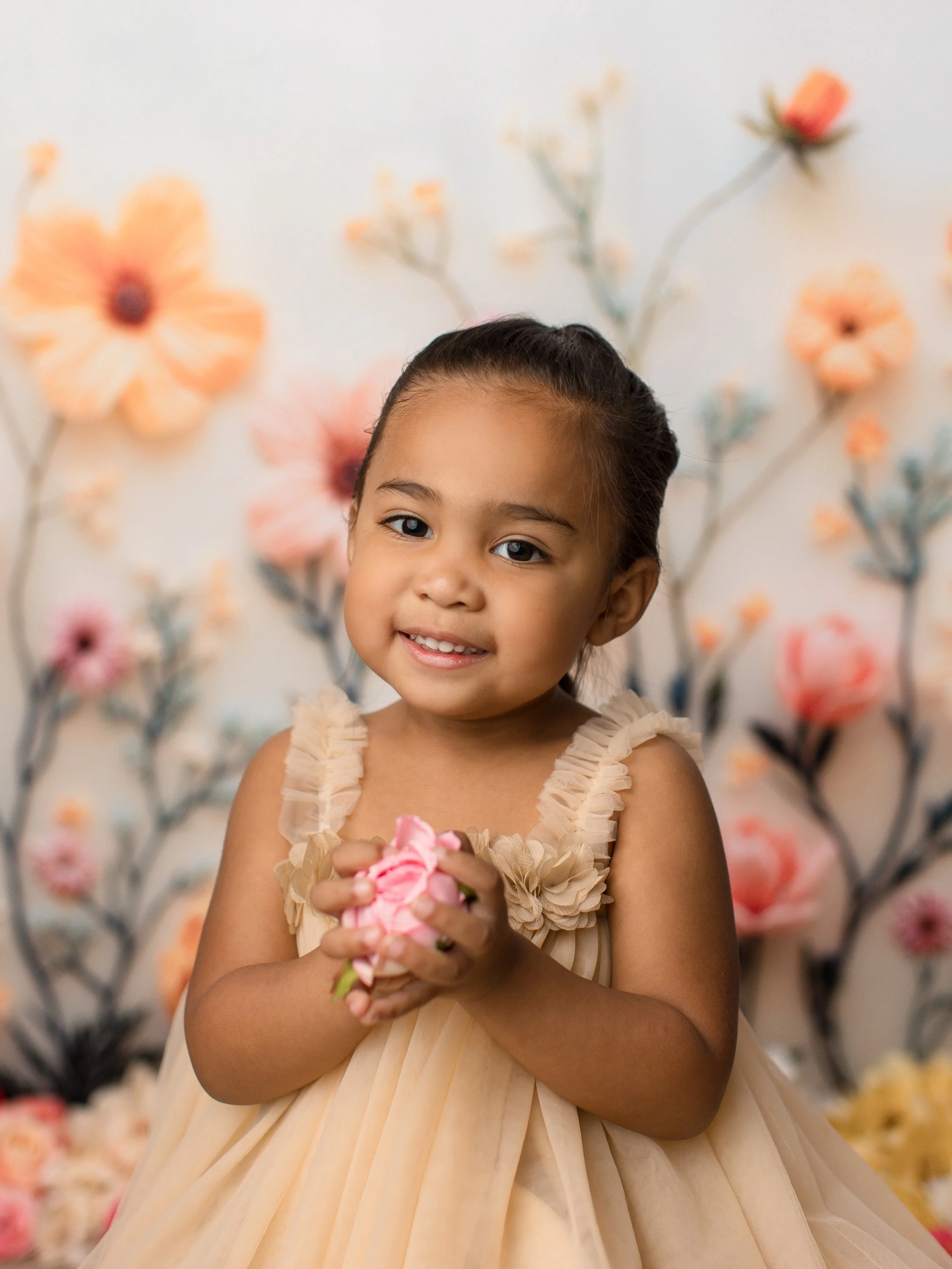 Three years old and full of personality ☺️

Gotta love this age with how kids always lead with &ldquo;watch what I can do&rdquo; and make all the silliest faces they possibly can to make you laugh.

Milestone sessions aren&rsquo;t just for newborns. 