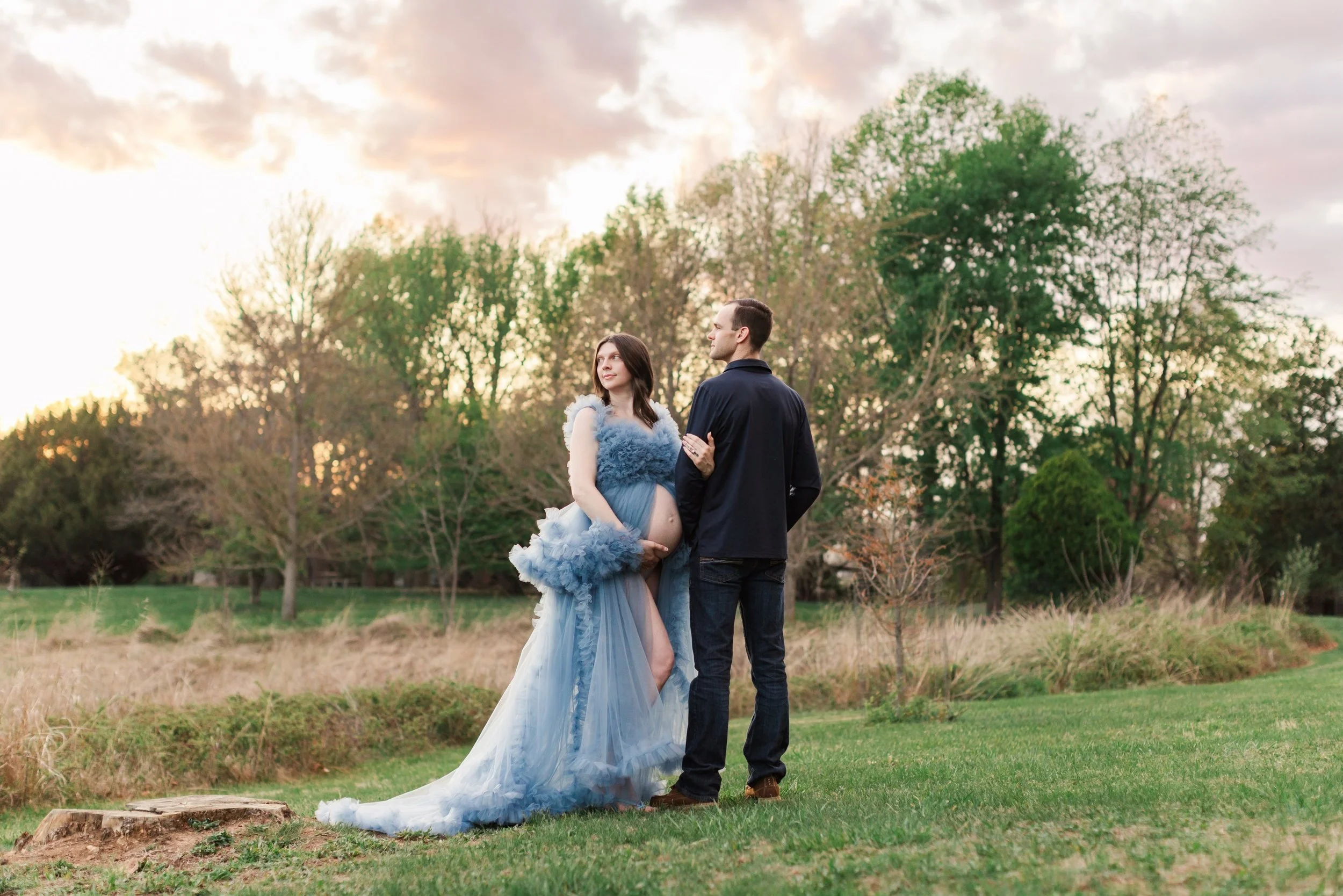 Dreaming of a beautiful sunset evening ✨

This maternity photo session was so beautiful to capture and the scenery really did us some good that evening ☺️

Just a reminder, I offer both in-studio, lifestyle, and outdoor maternity sessions so that way